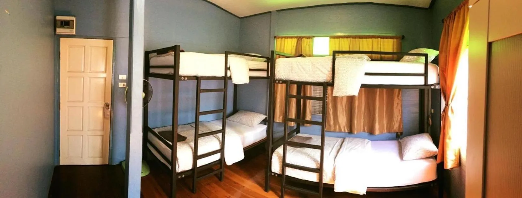 bunk bed, Bed in Blue Chang House