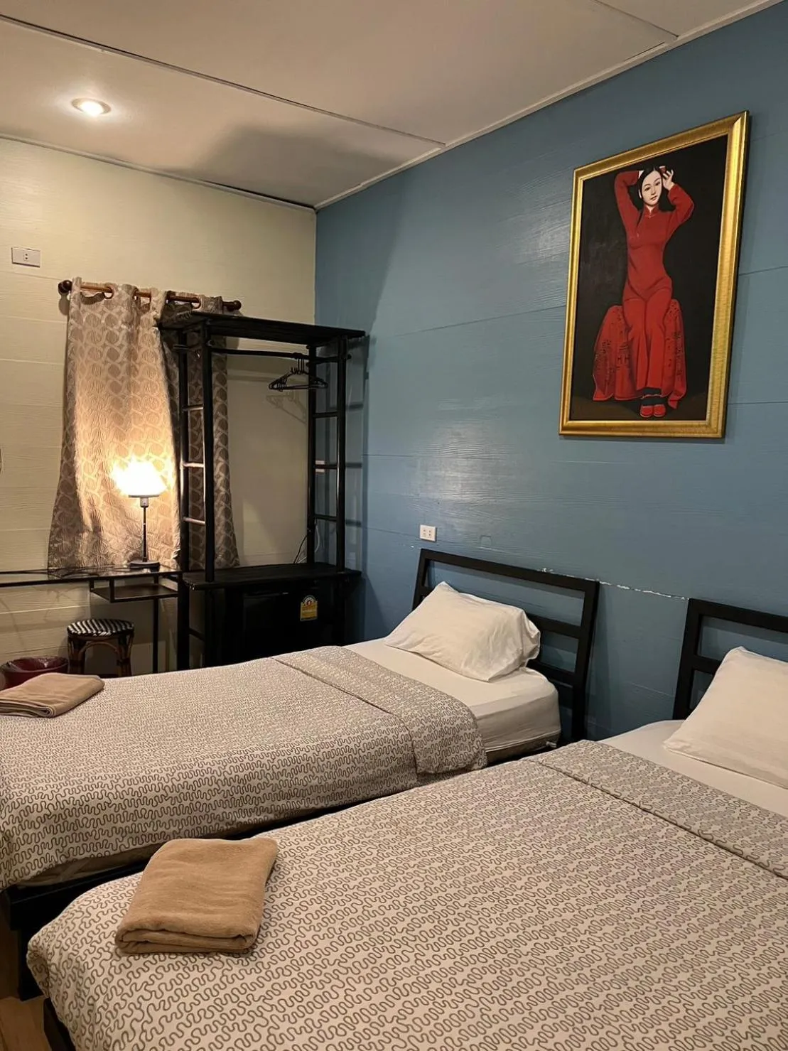 Bedroom, Bed in Blue Chang House