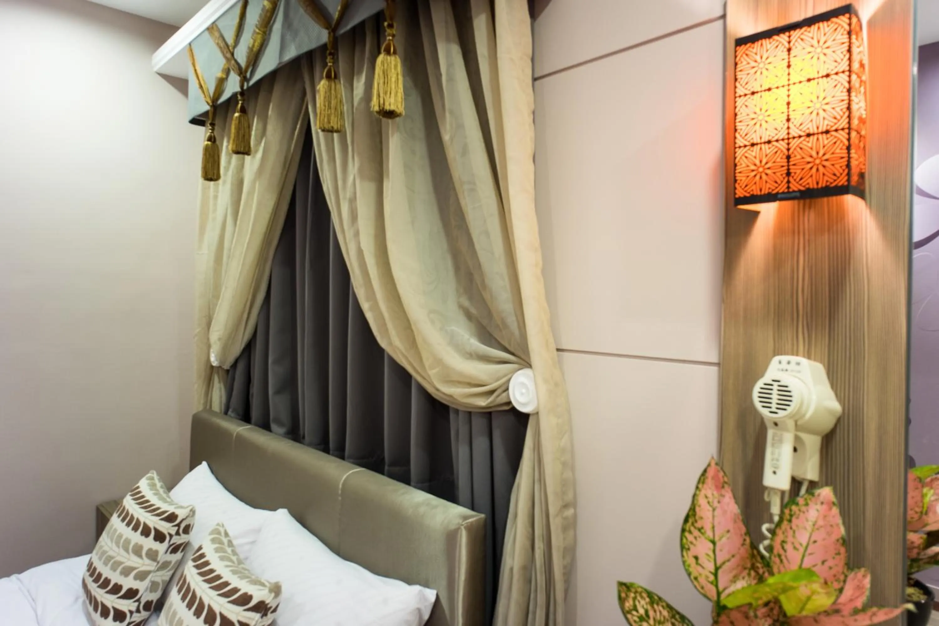 Shower, Bed in Bei Pin B&B