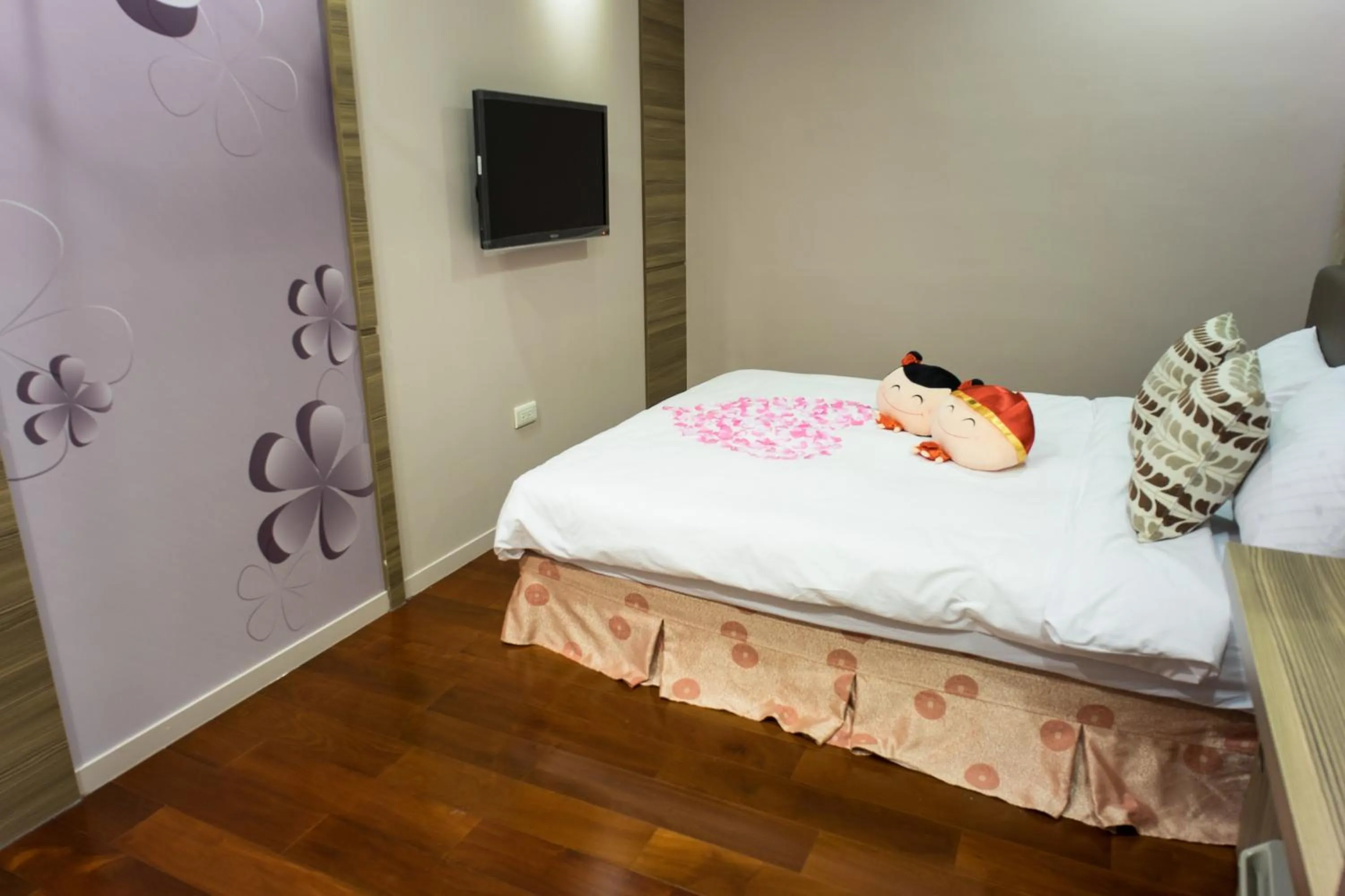 Shower, Bed in Bei Pin B&B