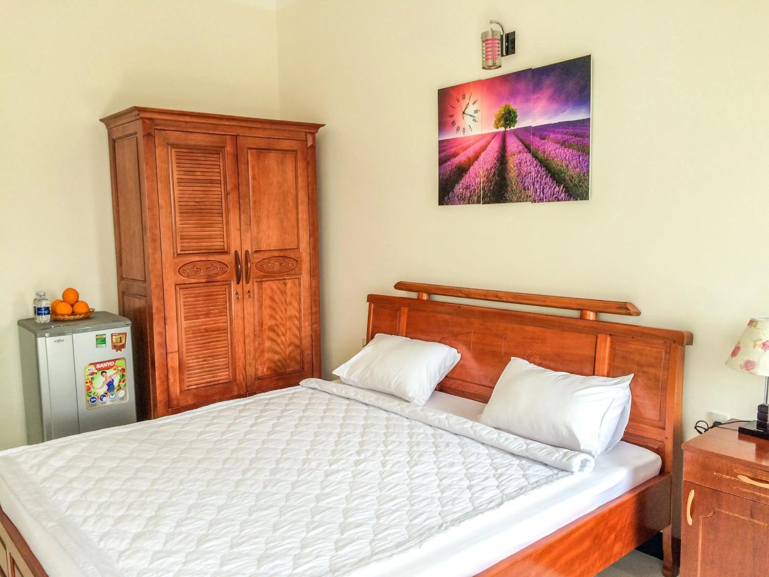 Deluxe Double Room with Balcony in B & B Accommodation Service