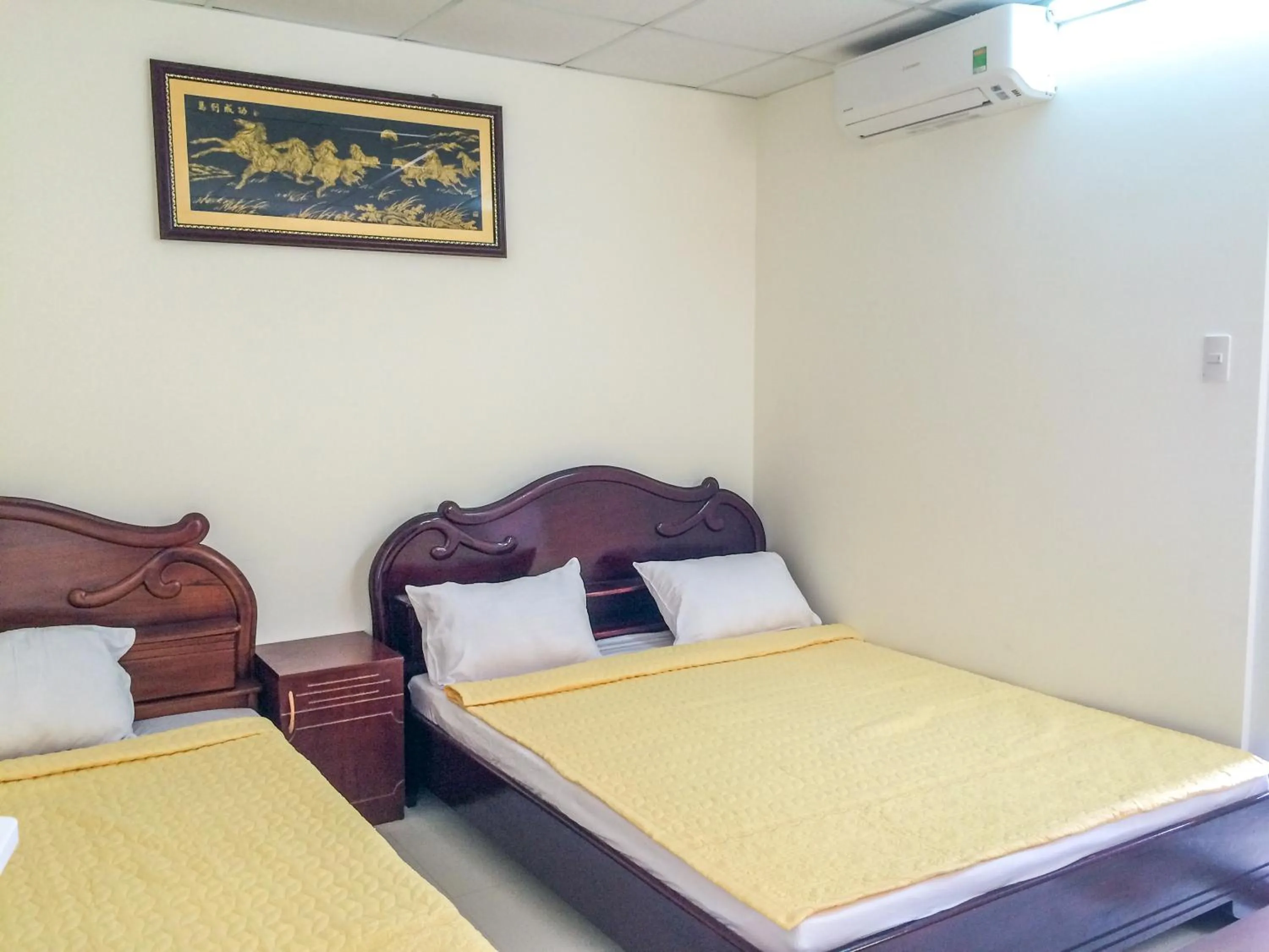 Triple Room in B & B Accommodation Service