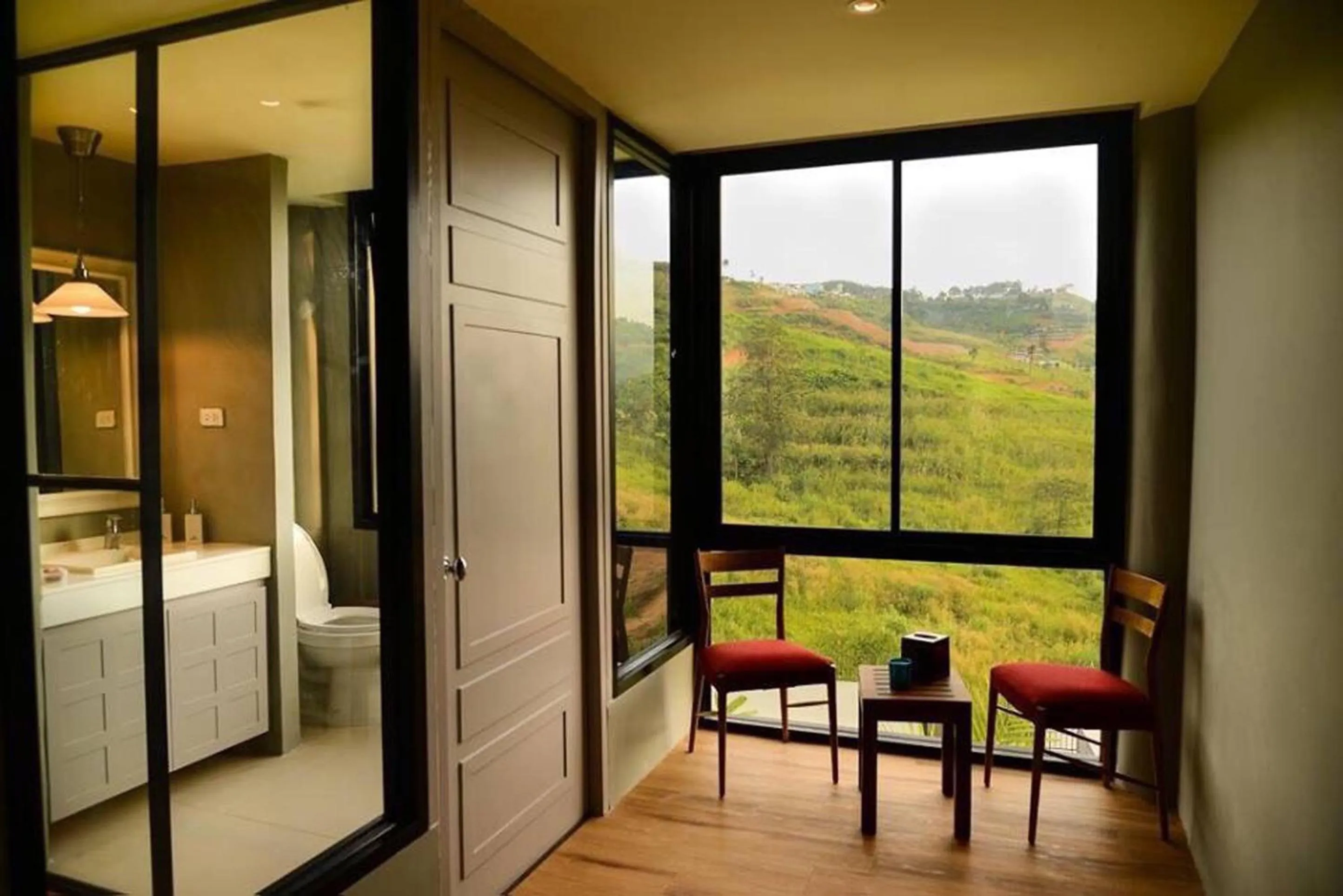 Toilet in Sirinati Khao Kho