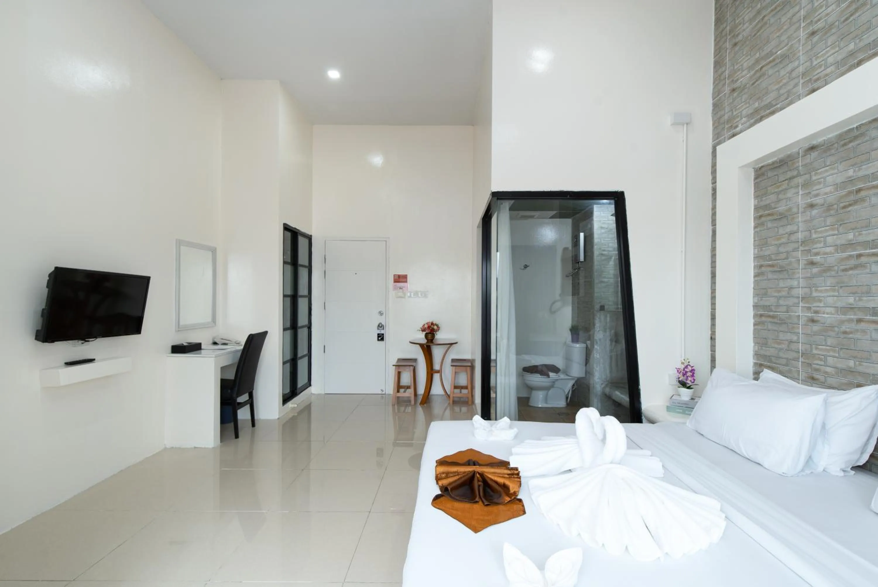 Bed in Baron Zotel Bangkok SHA PLUS