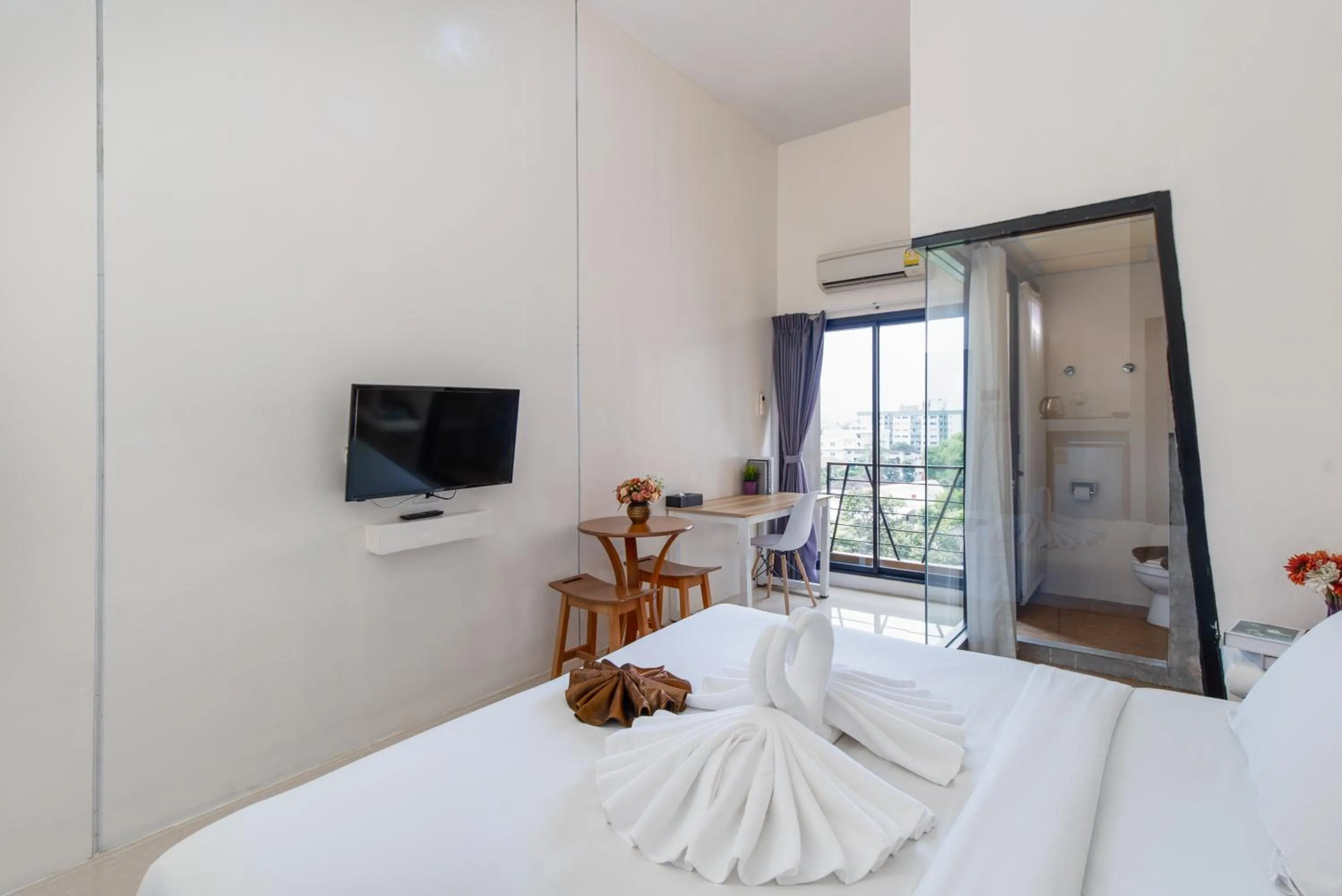 Bed in Baron Zotel Bangkok SHA PLUS