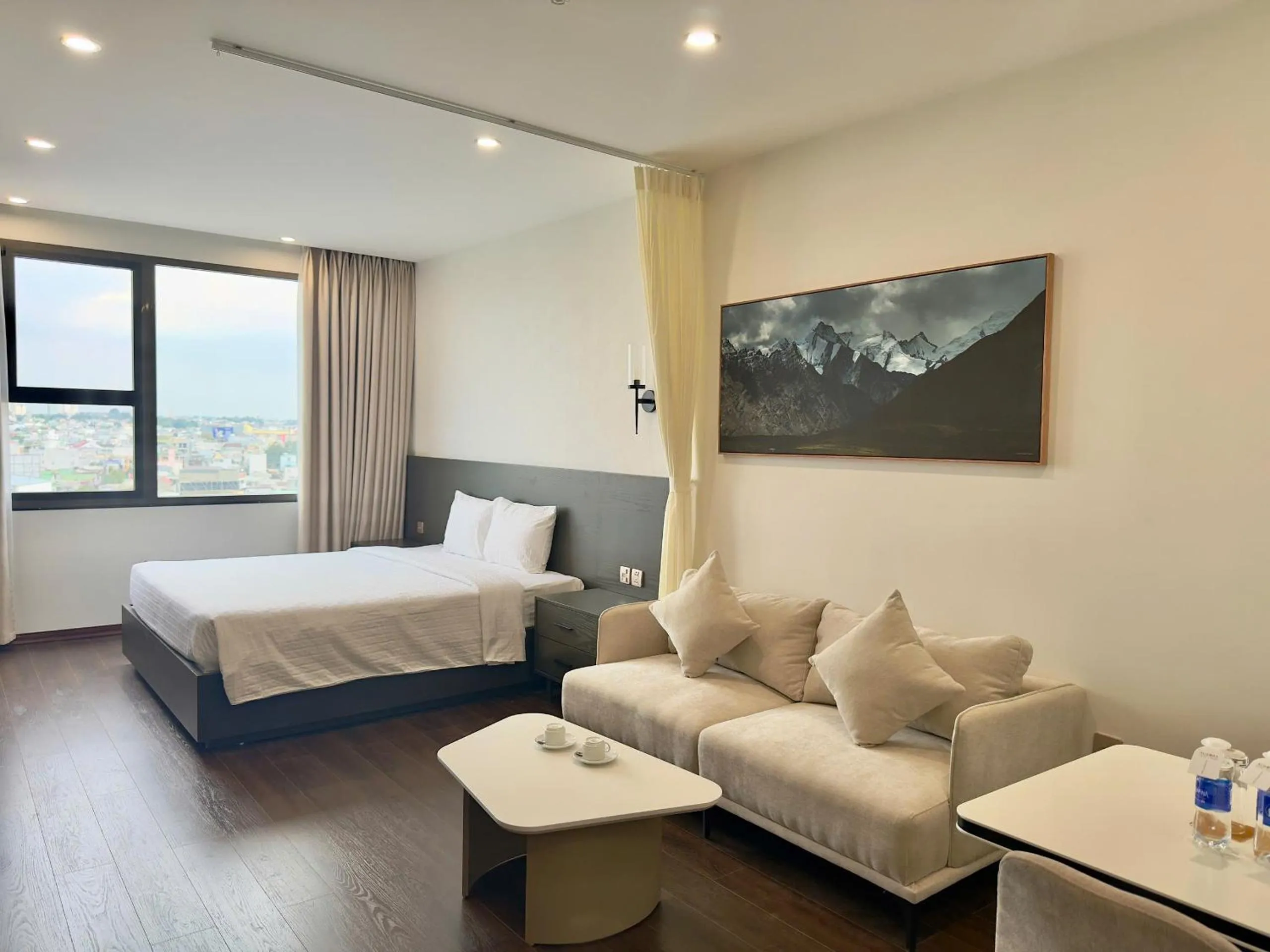 Bed in AURORA Hotel Plaza