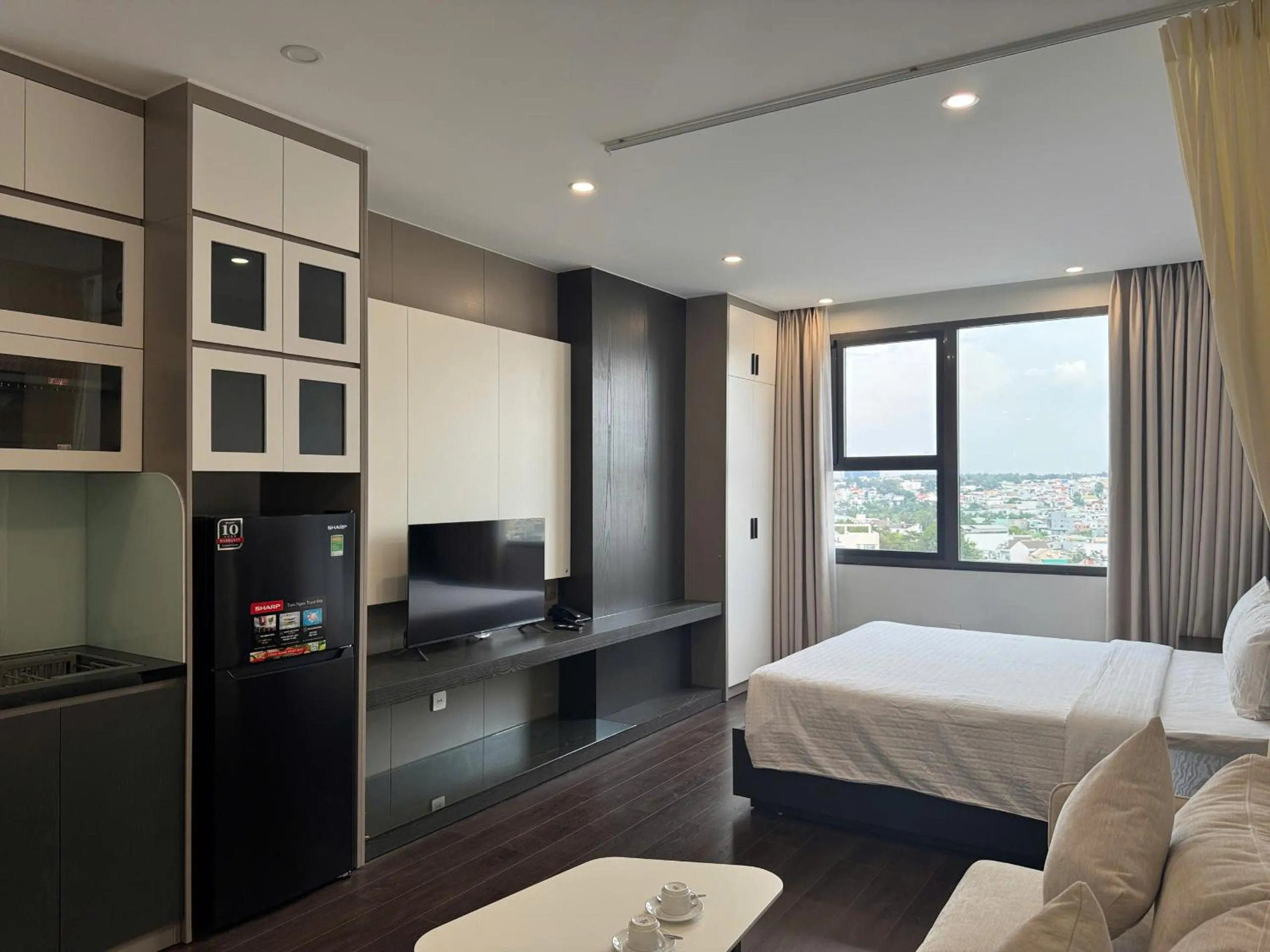 Bed in AURORA Hotel Plaza