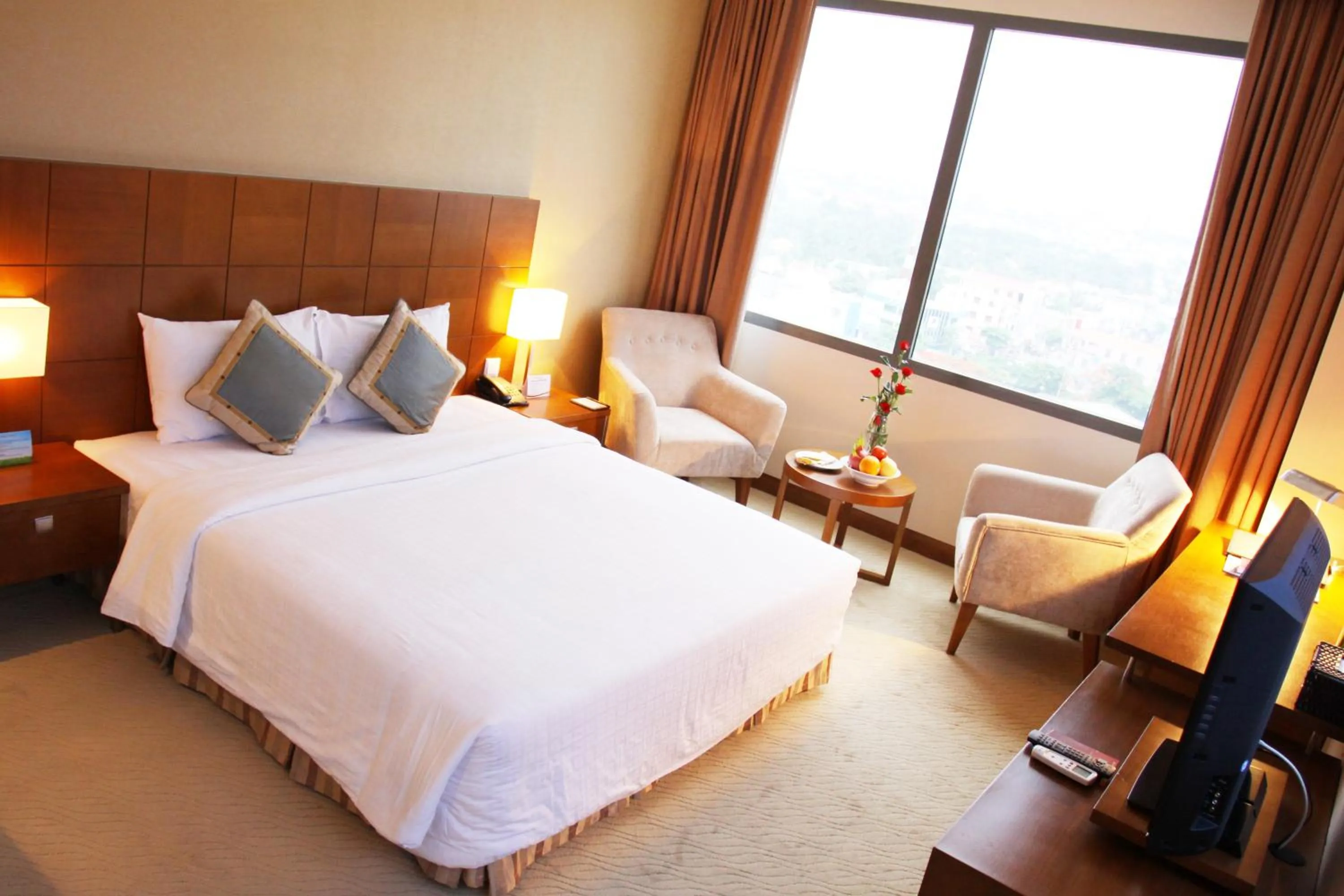 Day, Bed in AURORA Hotel Plaza