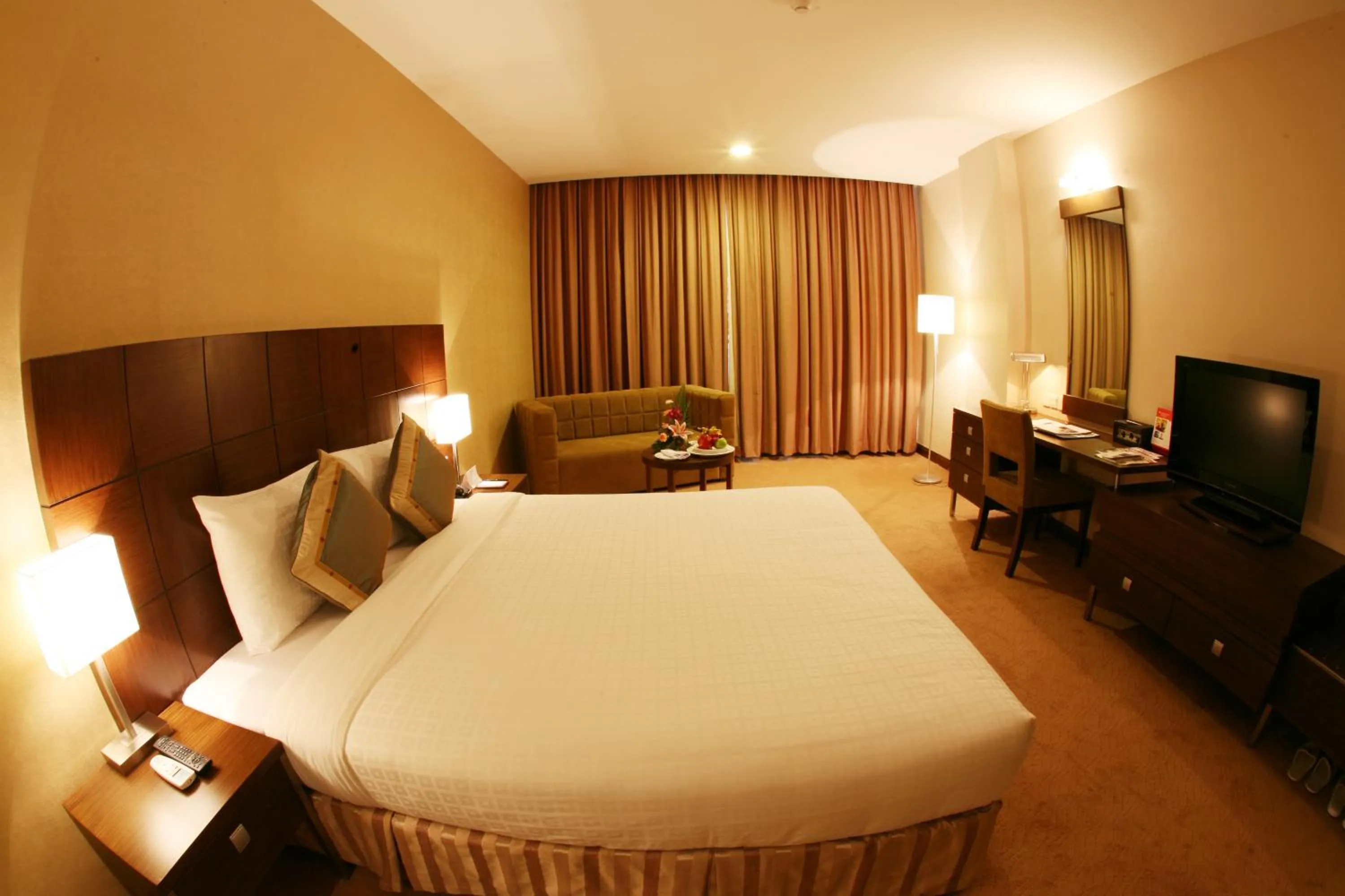 Bed in AURORA Hotel Plaza