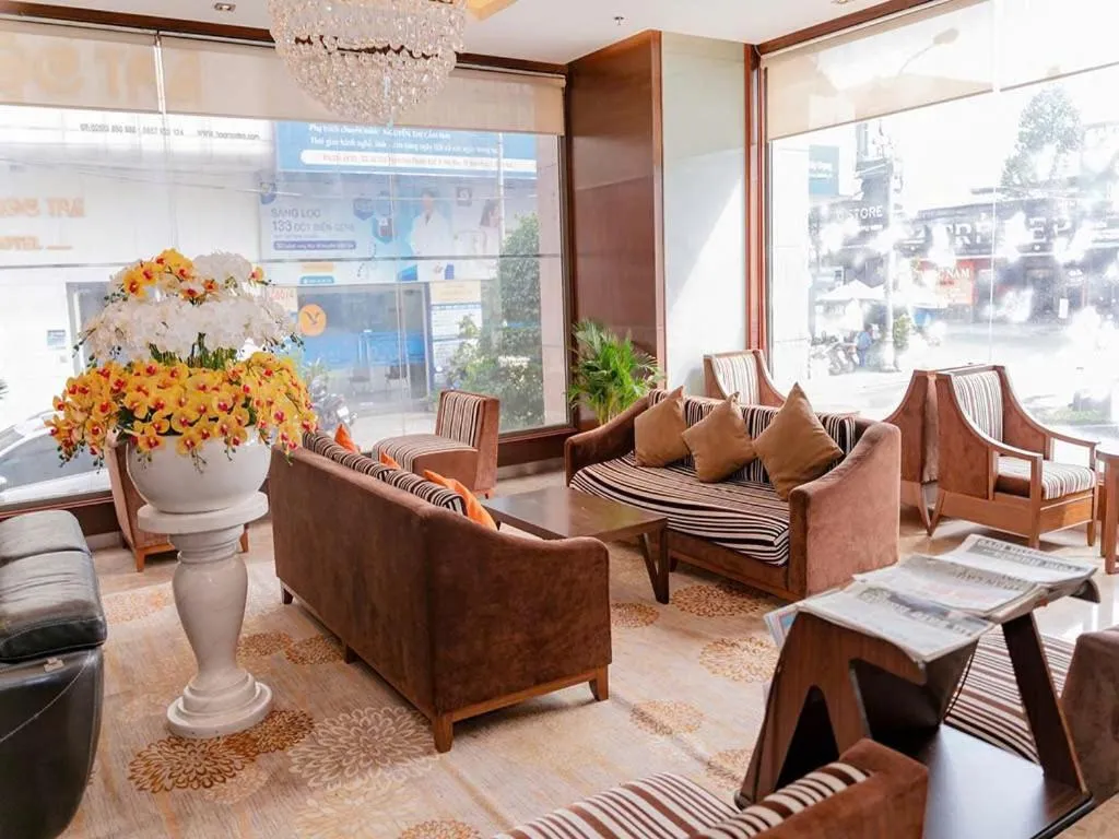 Seating area in AURORA Hotel Plaza