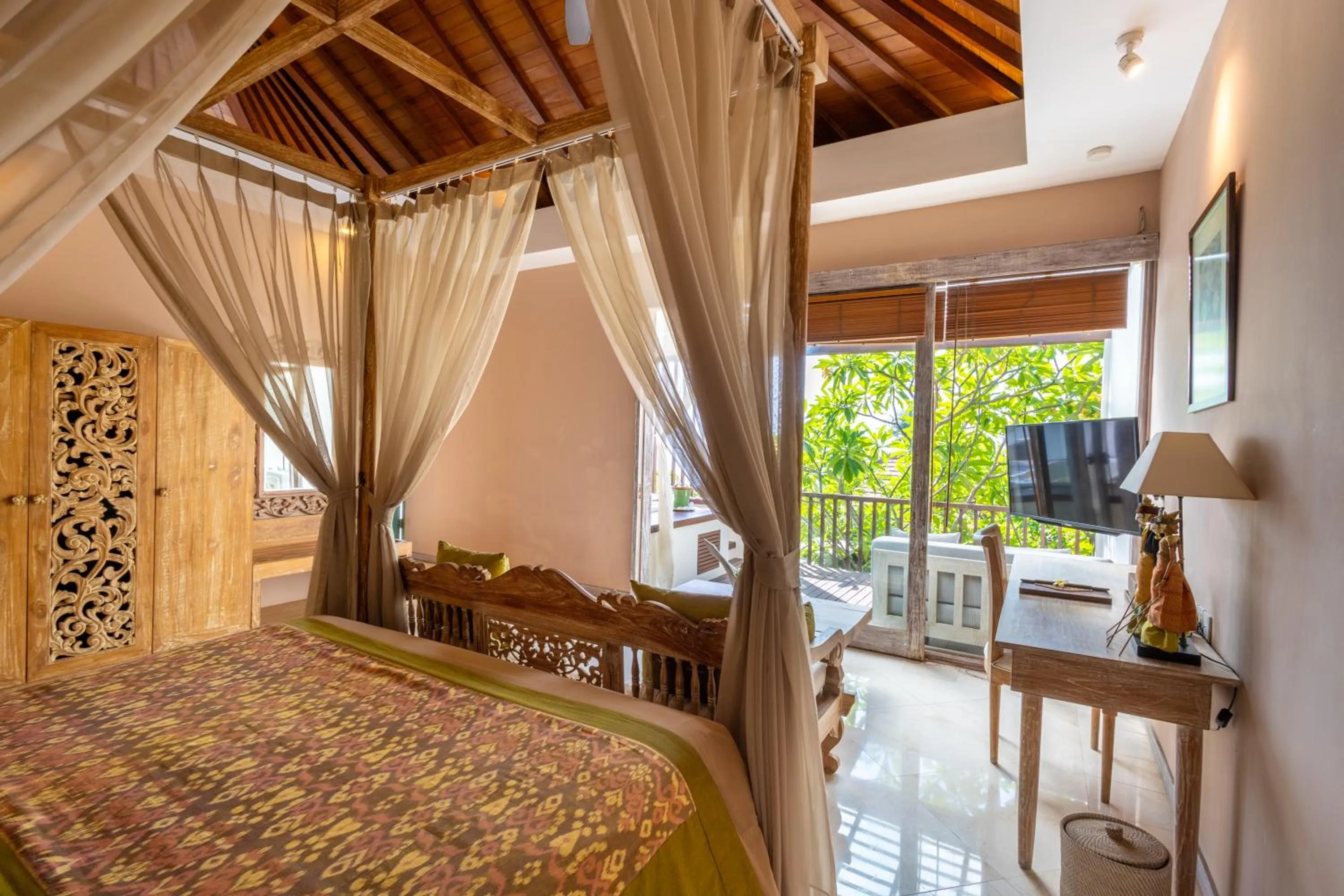 Bed in The Royal Purnama Luxury Villas - Adults Only
