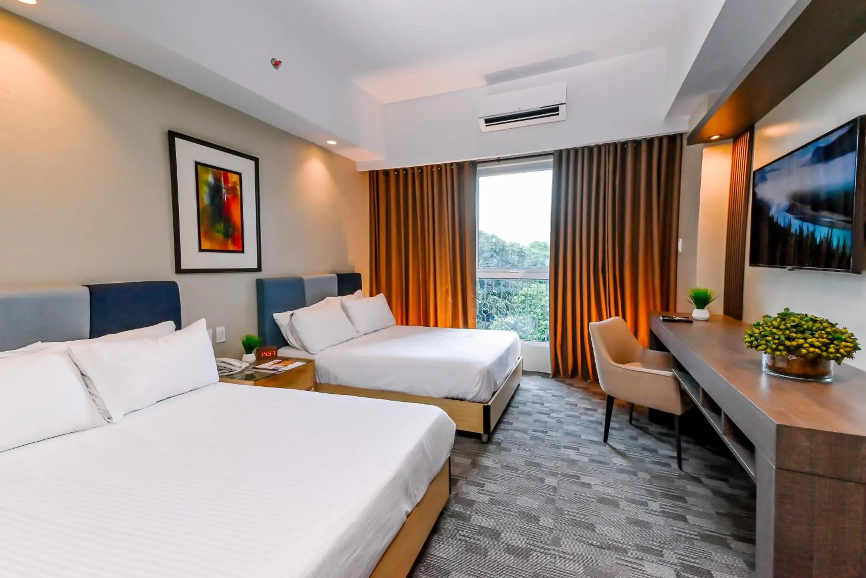 Superior Twin Room in The Tribute Hotel Superior Twin Room in The Tribute Hotel