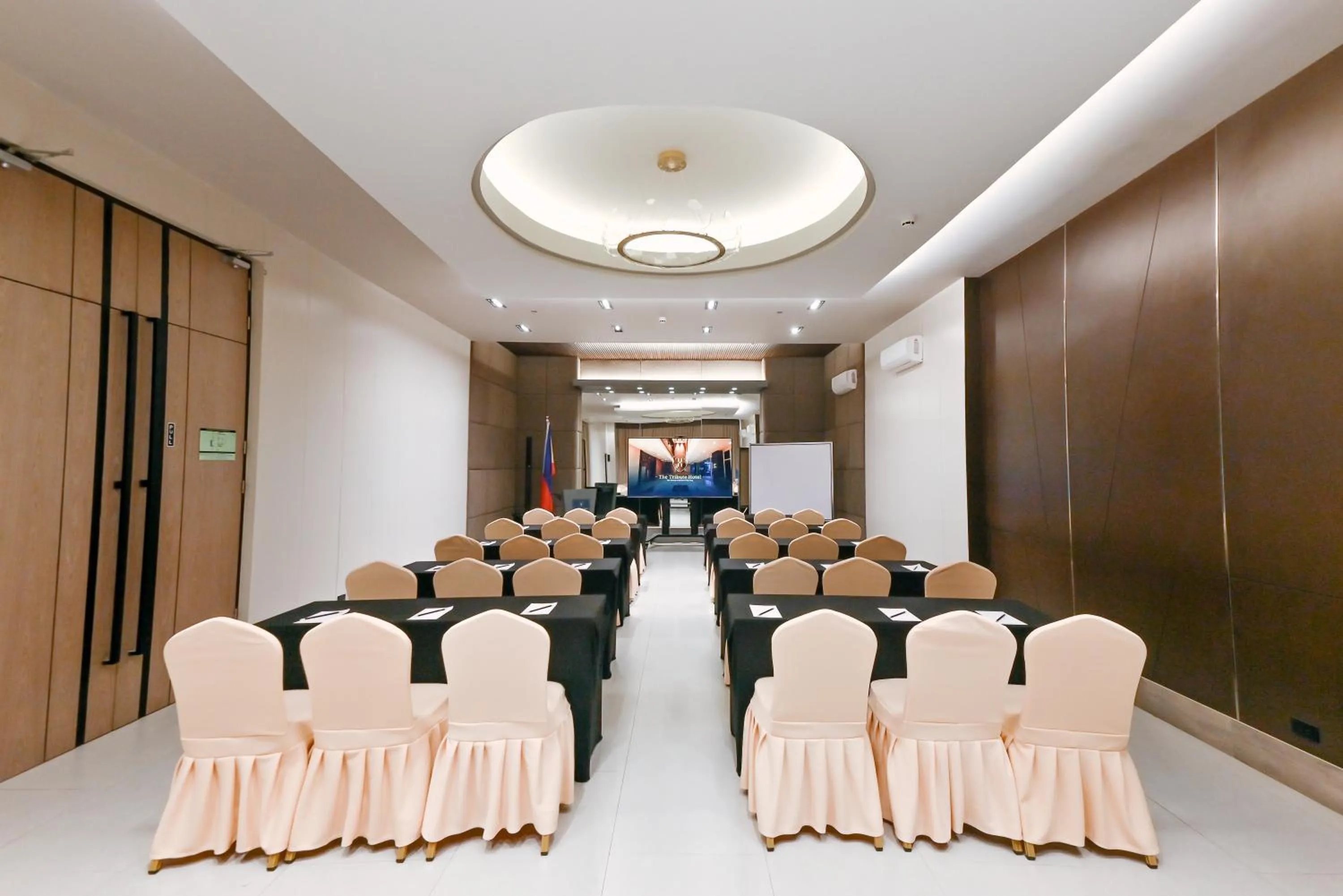 Banquet/Function facilities in The Tribute Hotel