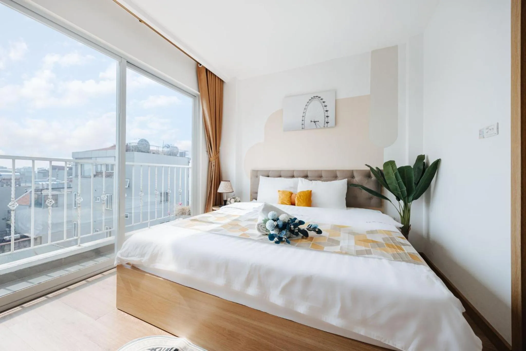 View (from property/room), Bed in The Euphoria Sophisticated Style - Stay 24h