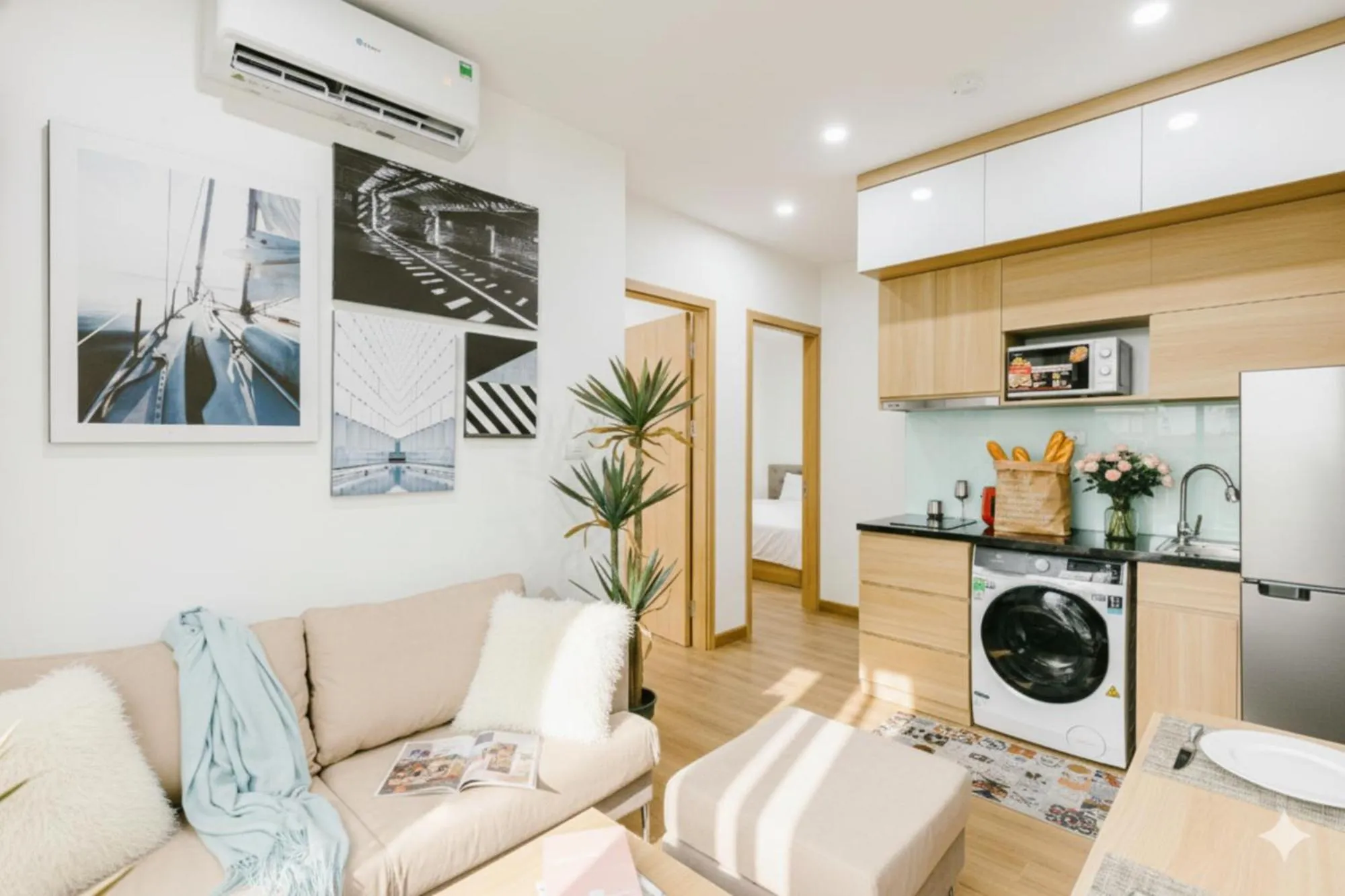 Kitchen or kitchenette in Label6 Studio West Lake