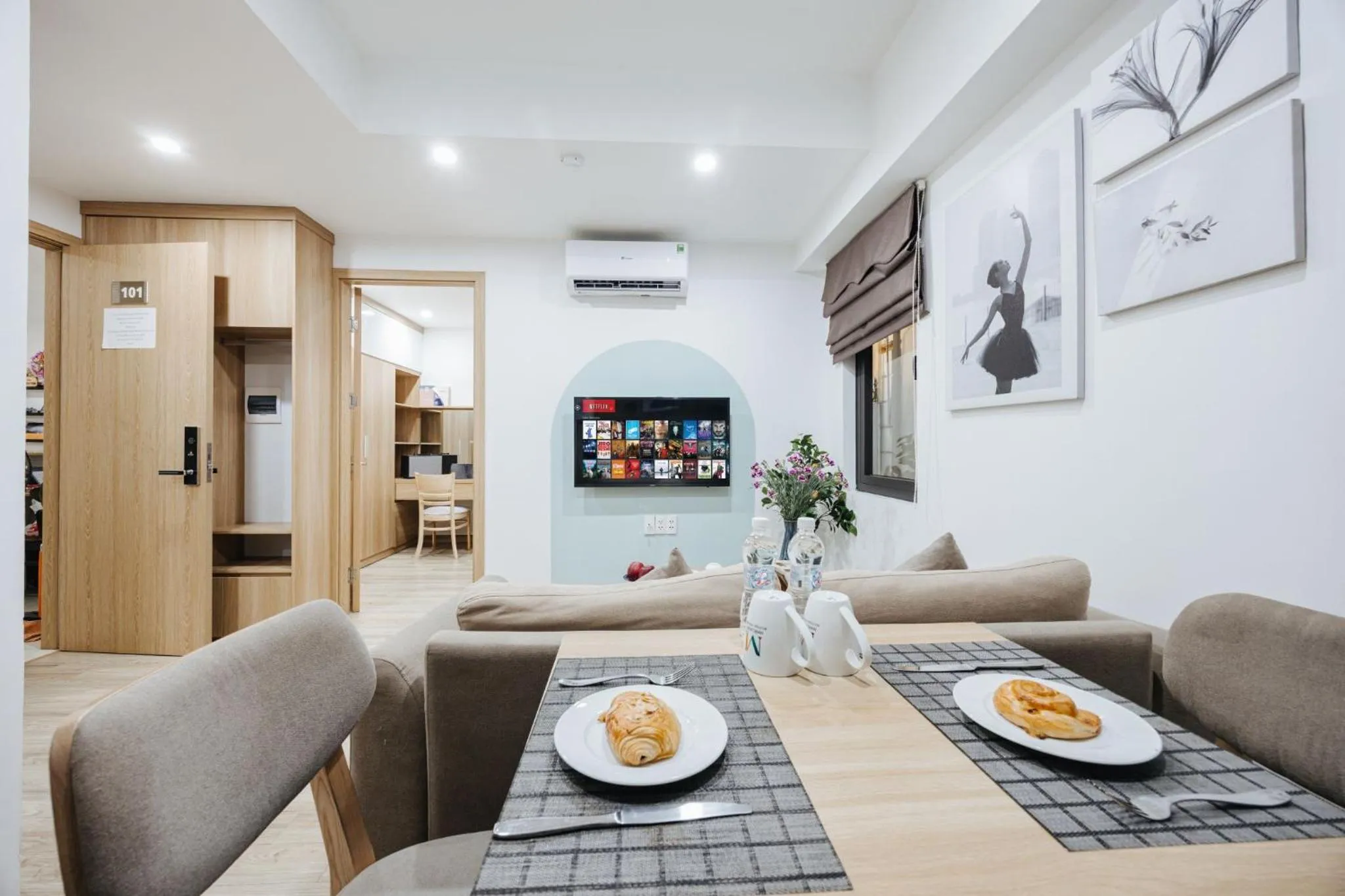 Food and drinks in The Euphoria Sophisticated Style - Stay 24h