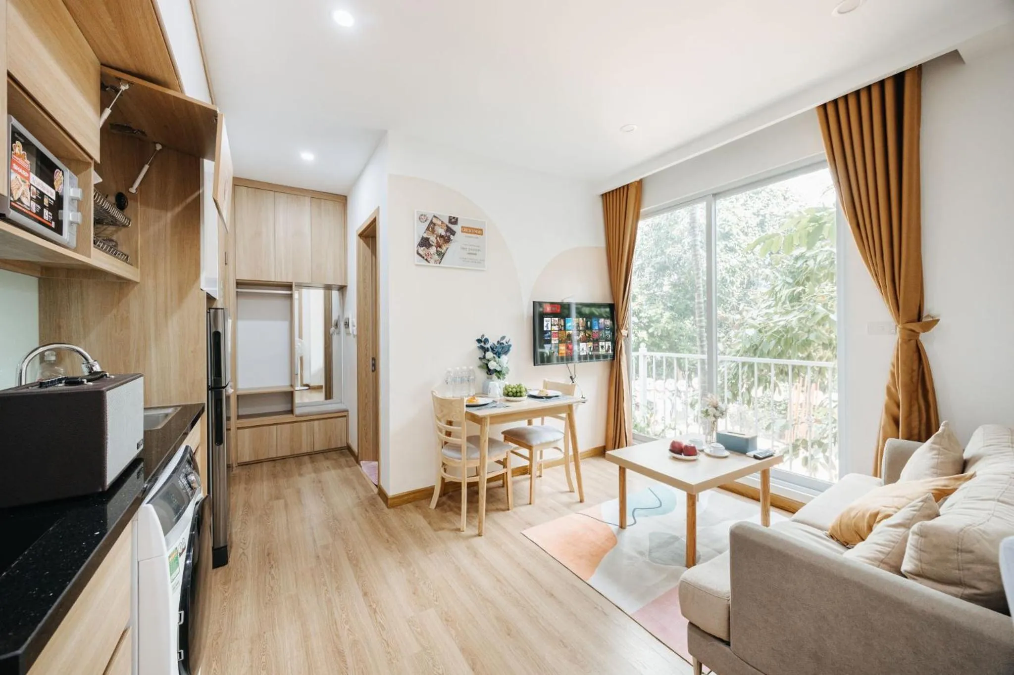 TV and multimedia in Label6 Studio West Lake