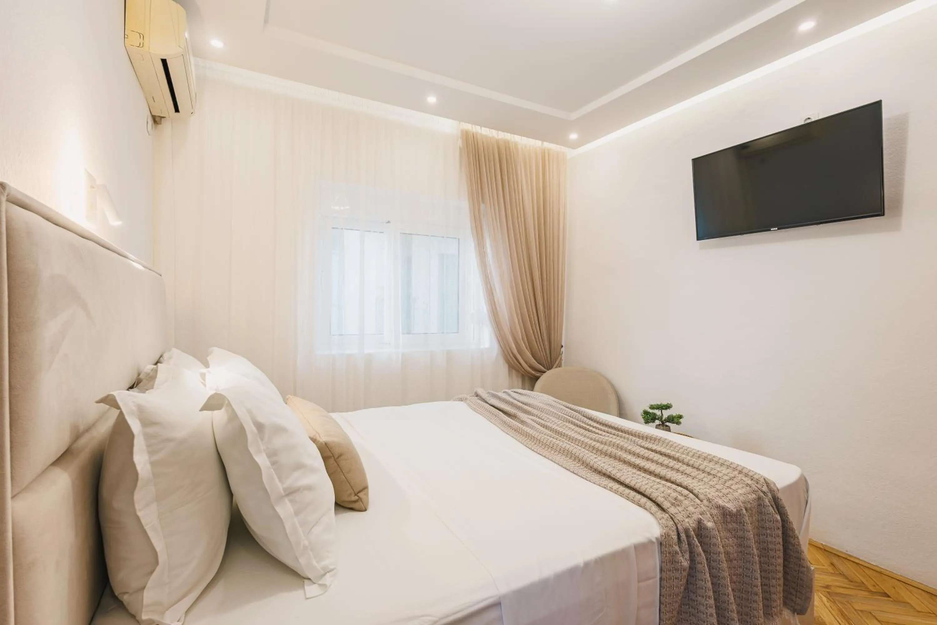 TV and multimedia, Bed in Villa Oleander