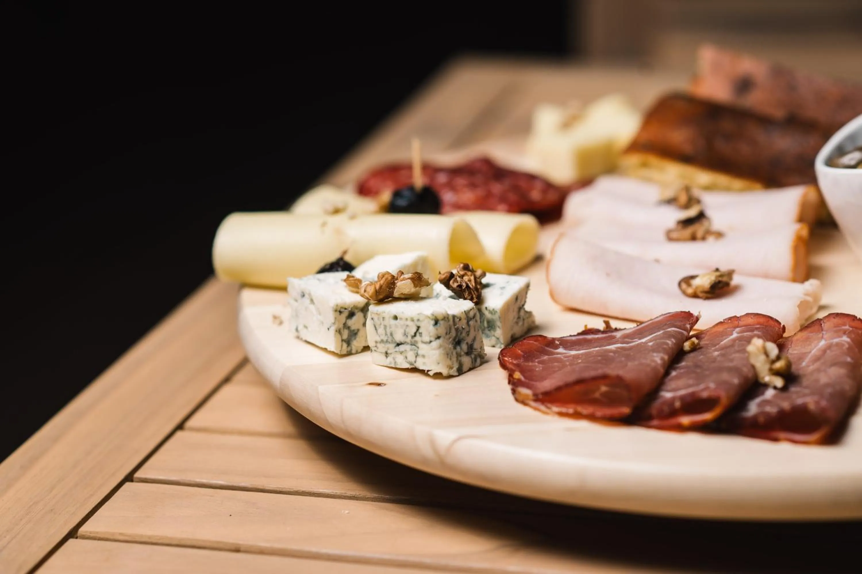 Restaurant/places to eat in Villa Oleander