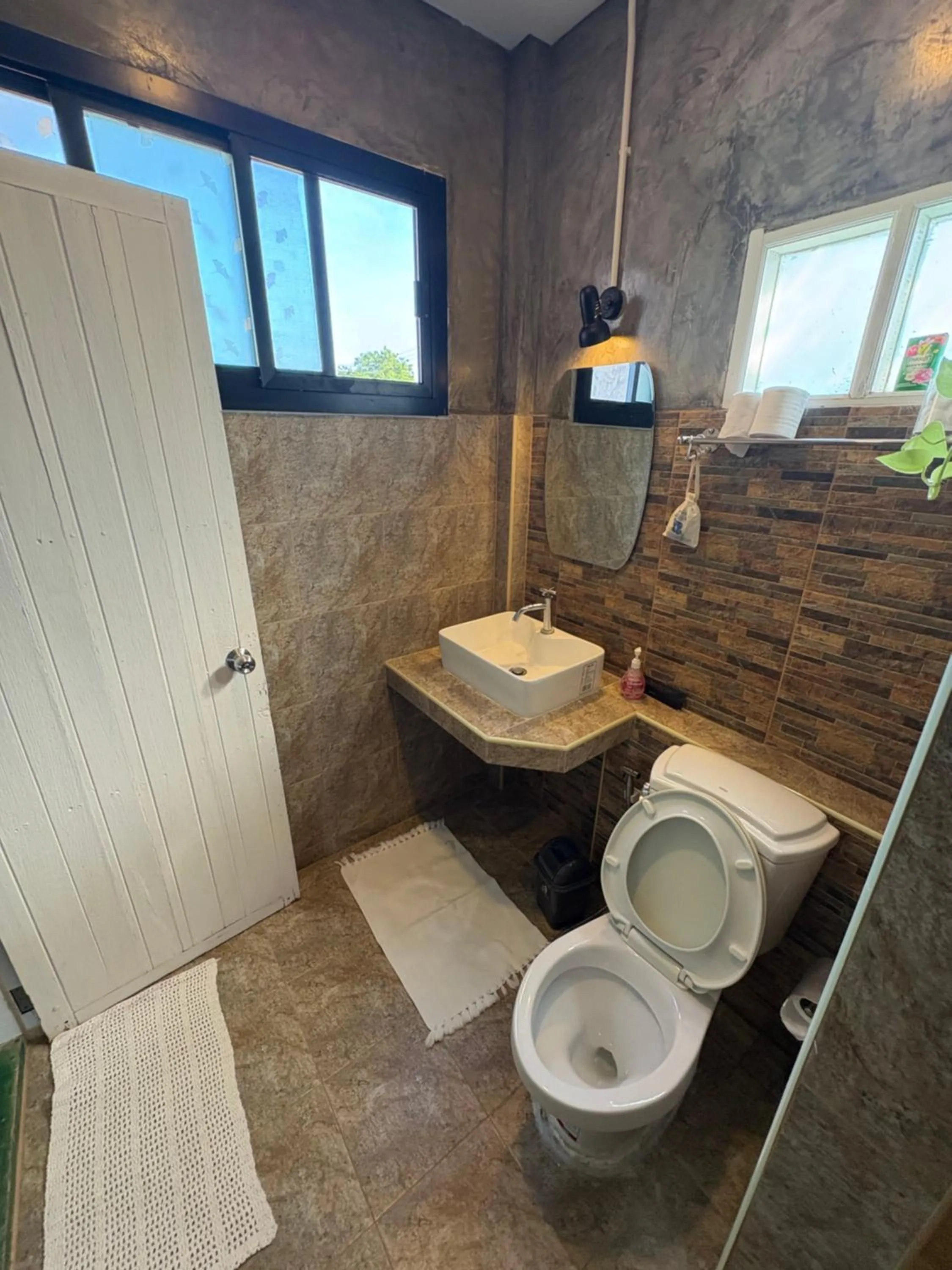 Bathroom in Golden Mango House