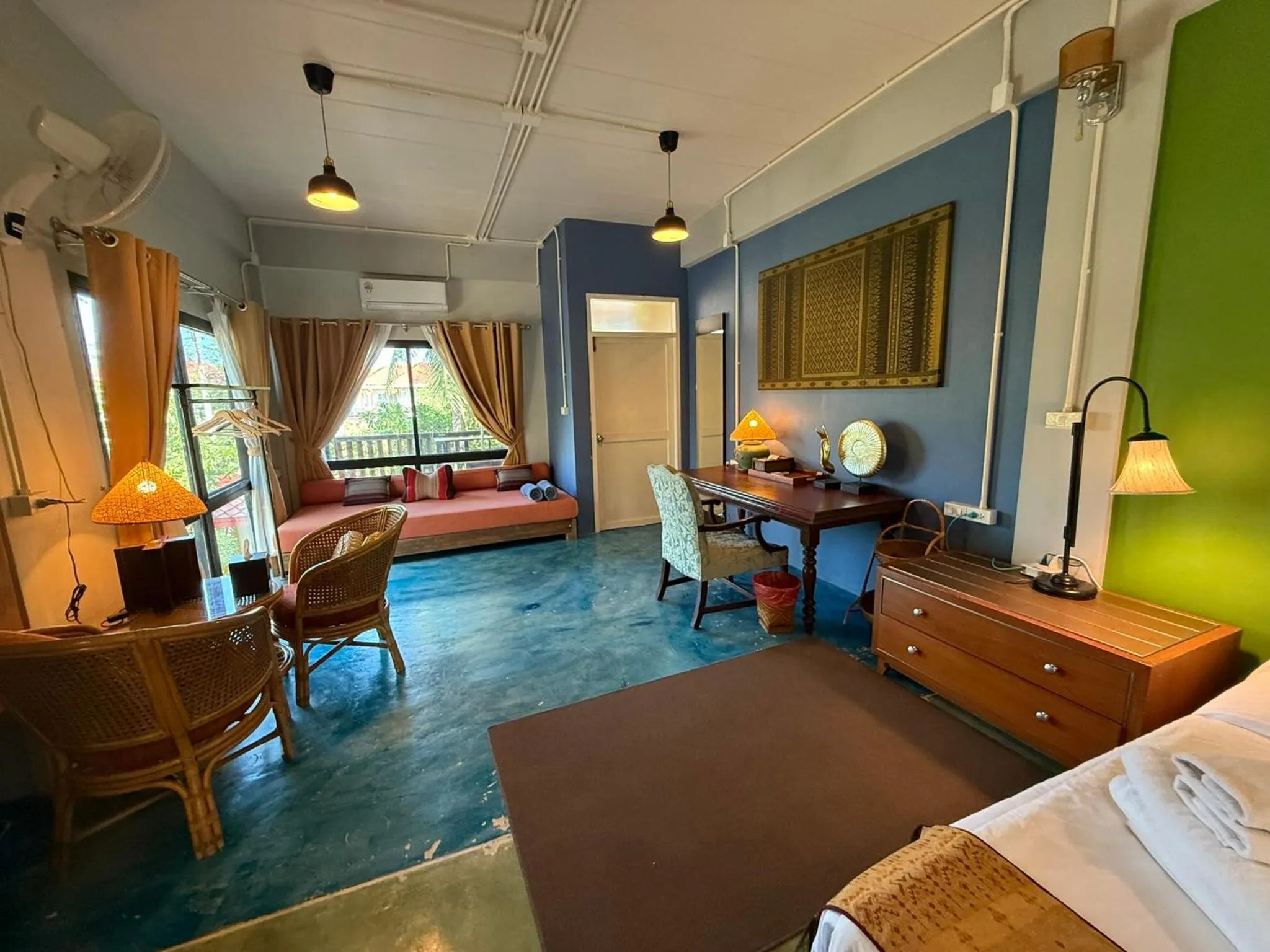 Bed in Golden Mango House