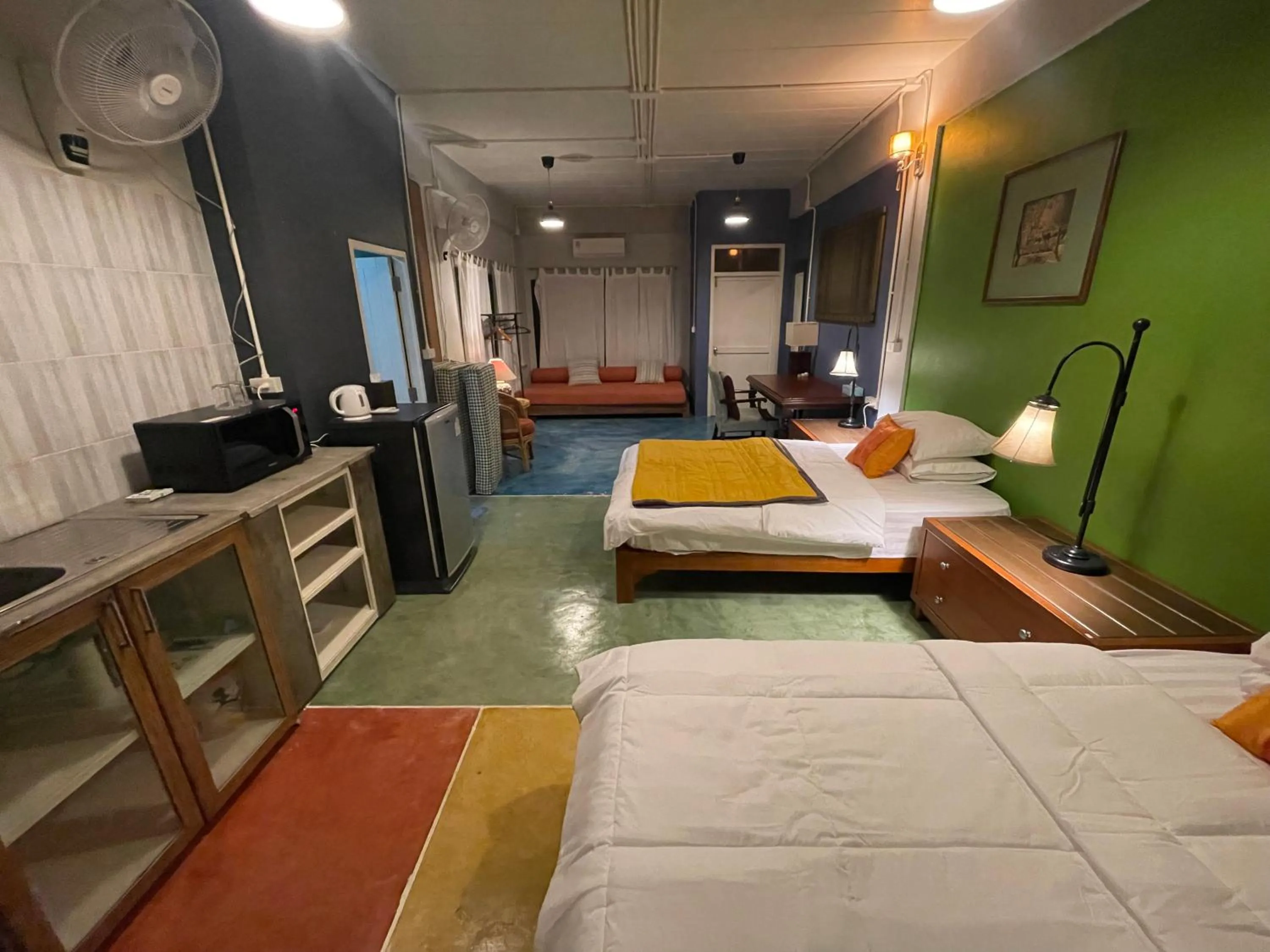 Bedroom, Bed in Golden Mango House