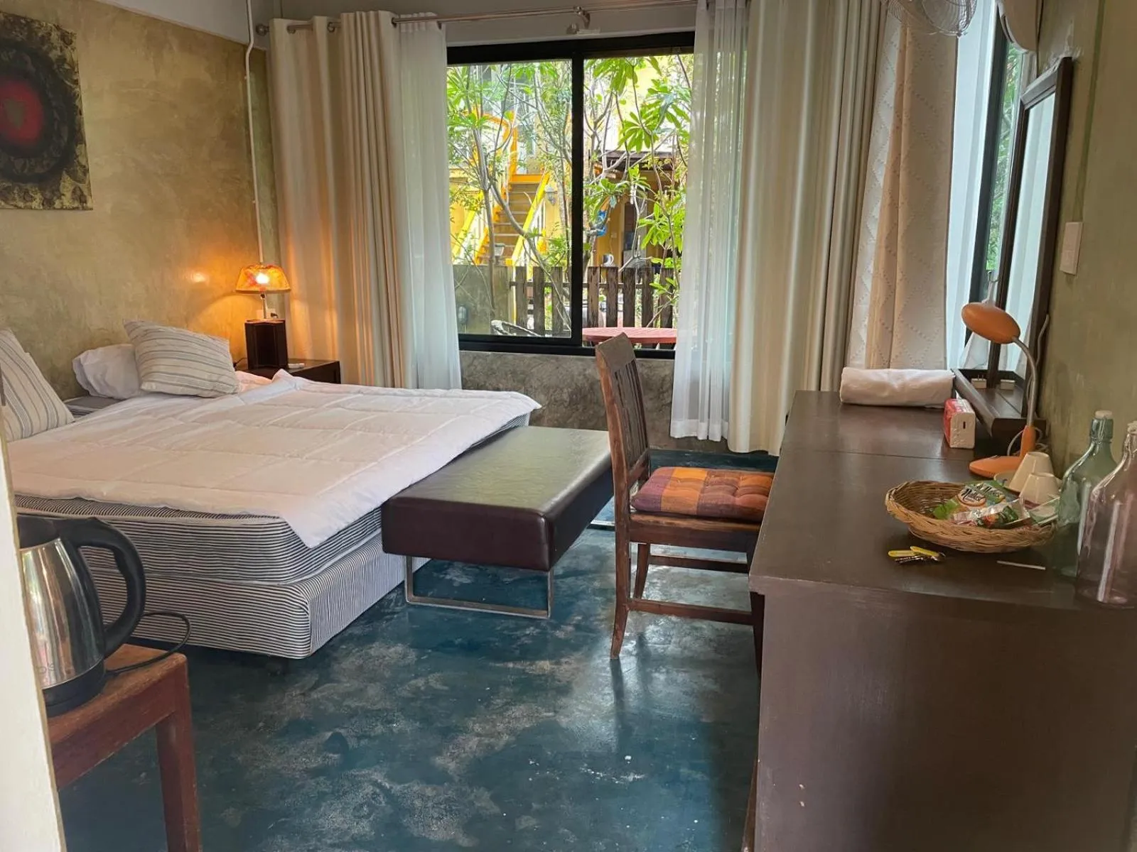 Bedroom, Bed in Golden Mango House