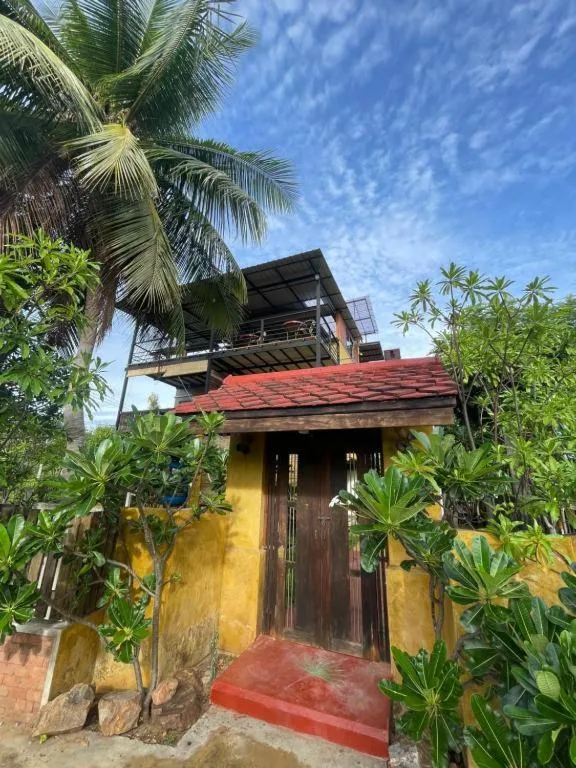 Property building in Golden Mango House