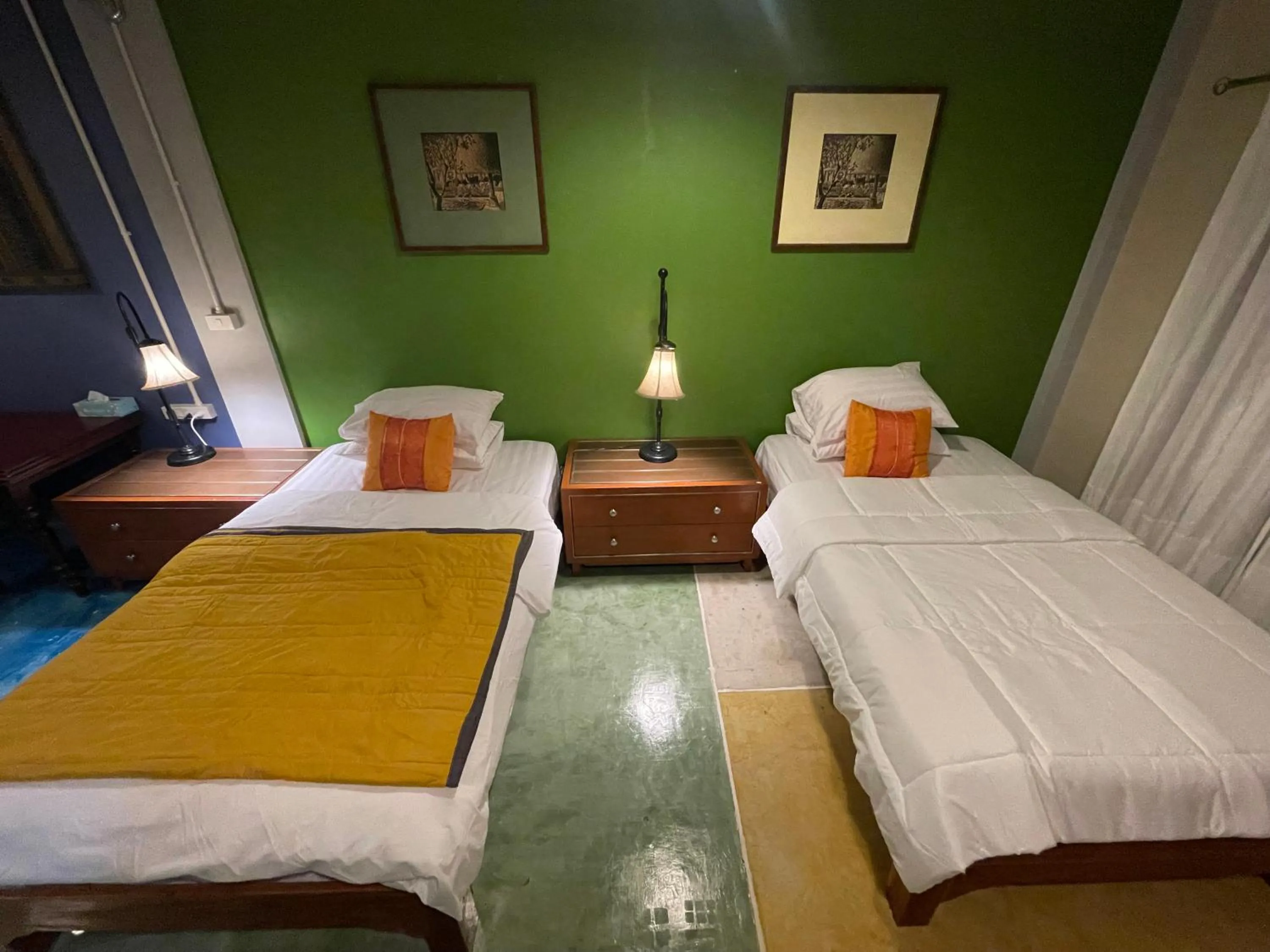 Bedroom, Bed in Golden Mango House