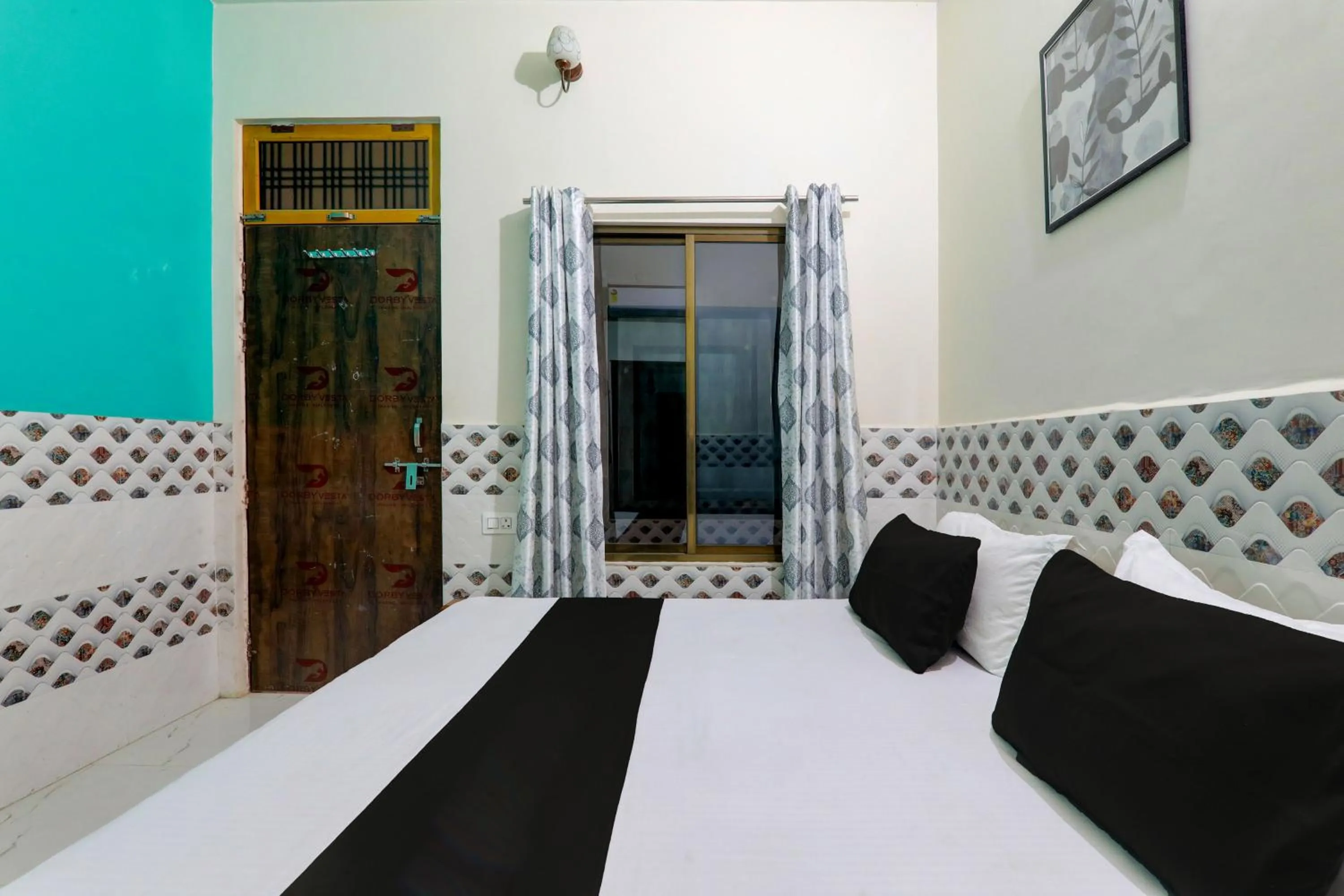 Bedroom, Bed in Hotel O Ramadhya Palace