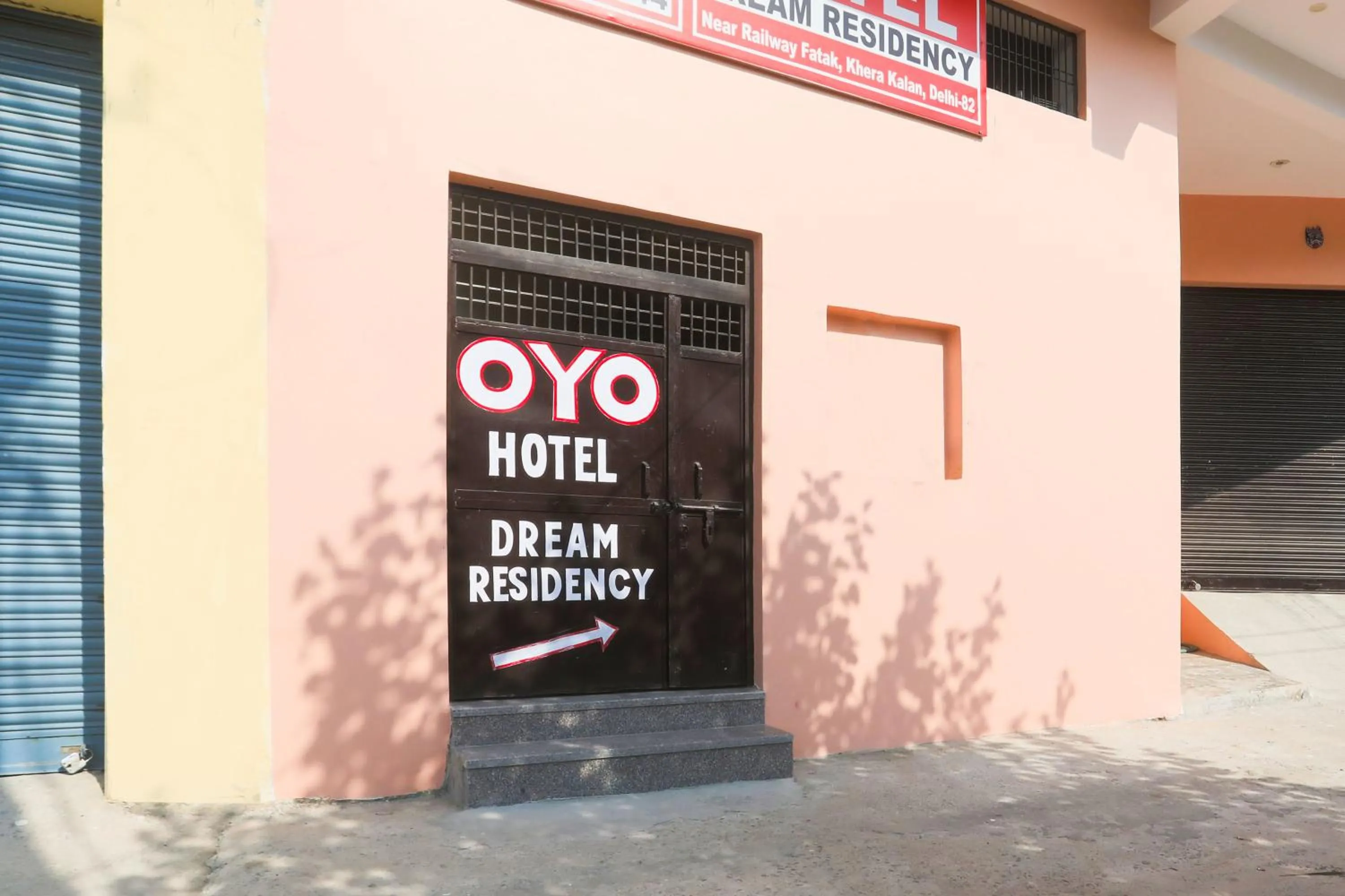 Facade/entrance in Super Hotel O Dream Residency