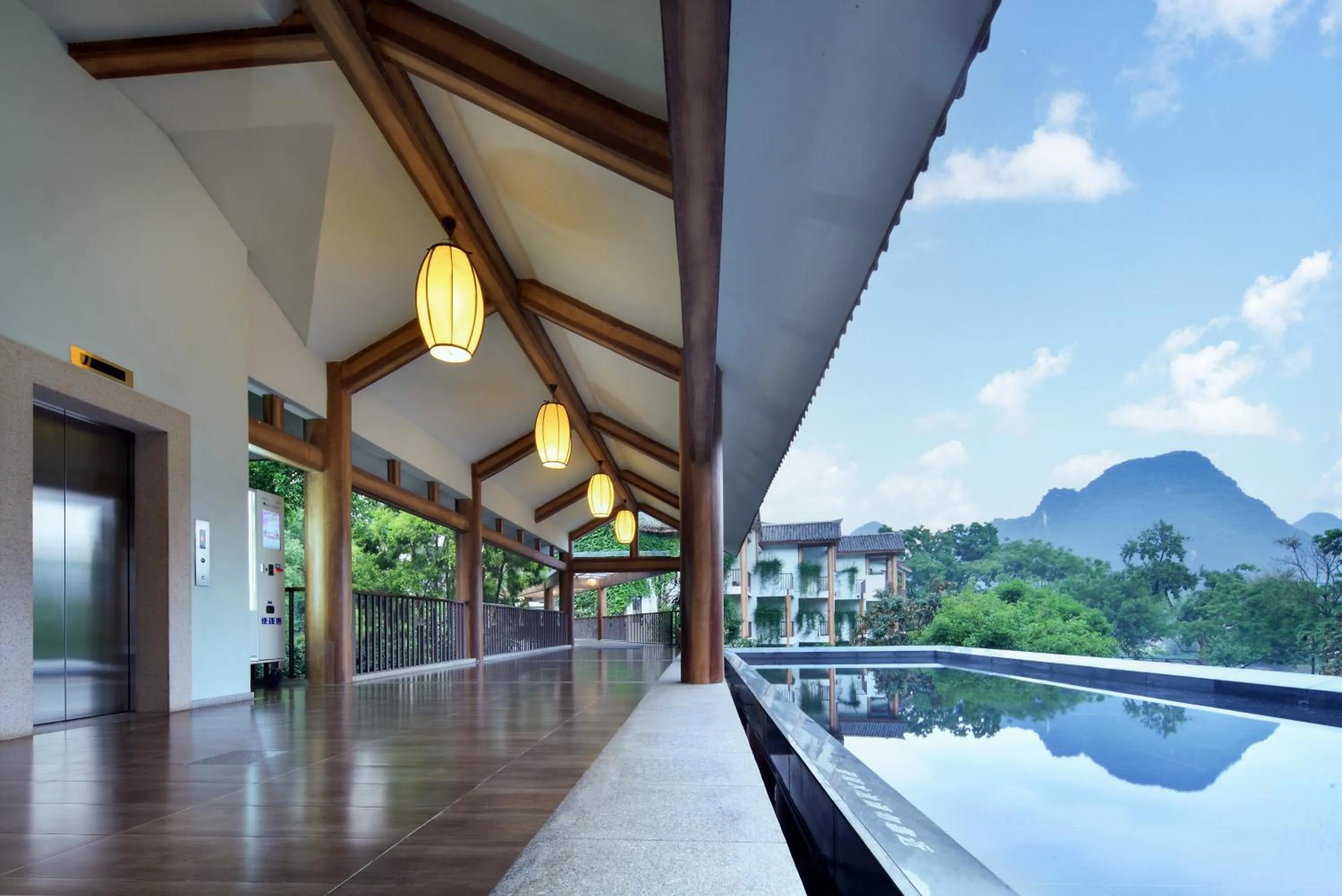 Day in Yangshuo Riverside Resorts Hotel