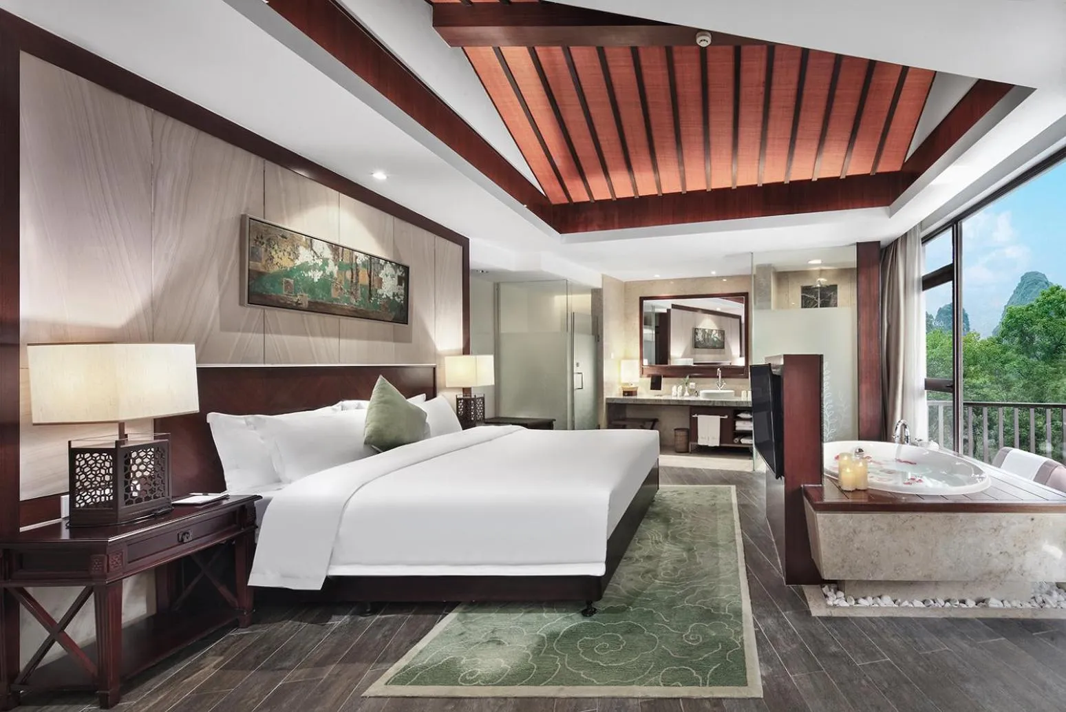 Photo of the whole room, Bed in Yangshuo Riverside Resorts Hotel