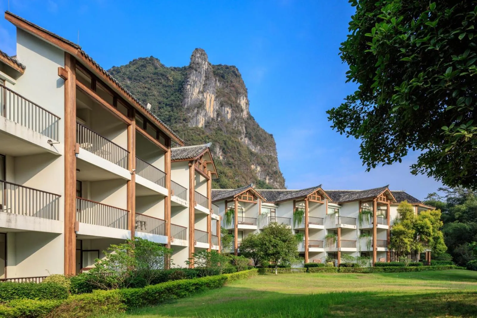 Property building in Yangshuo Riverside Resorts Hotel