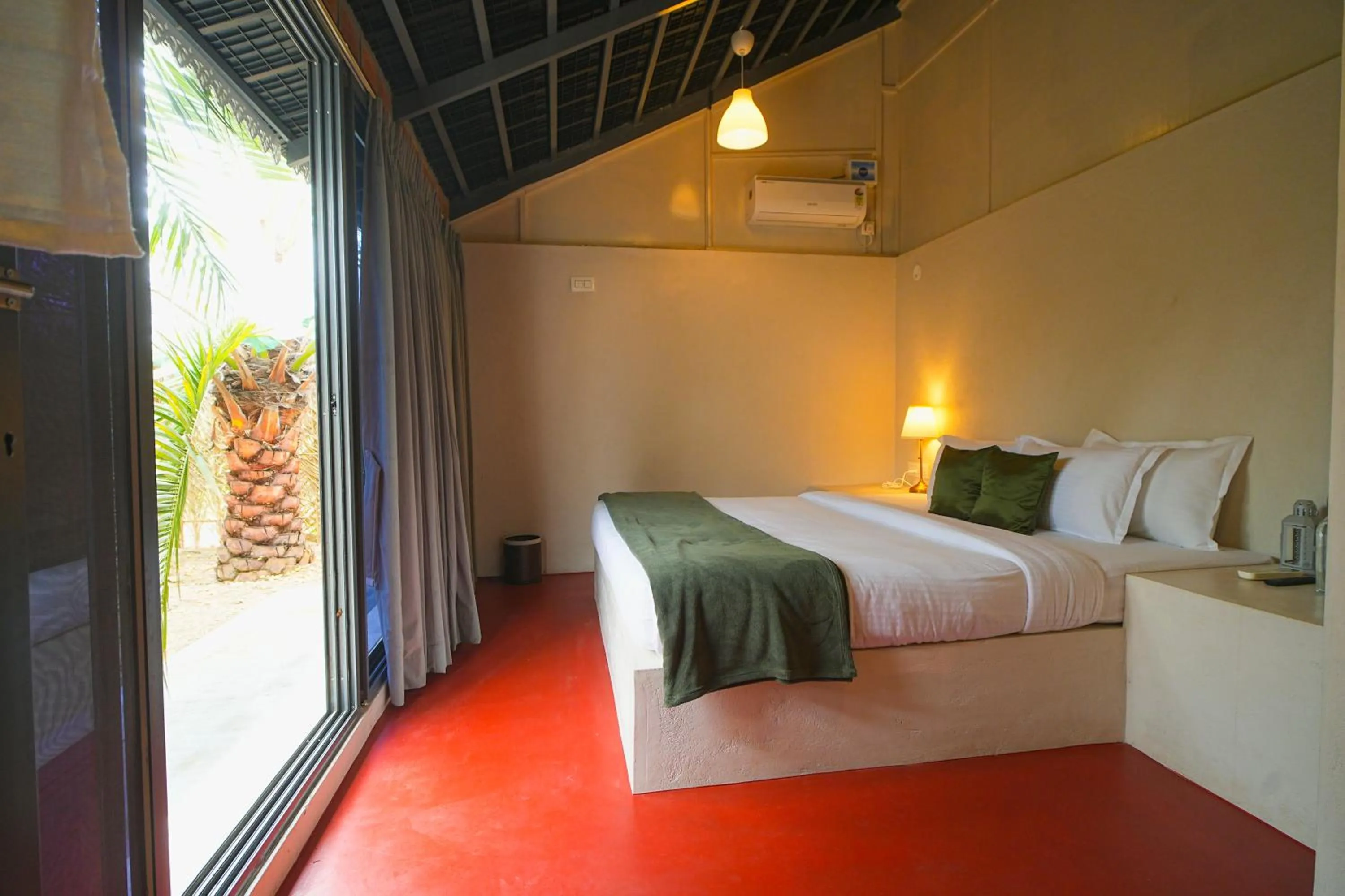 Bed in Habba Dates Villa Near Chikkaballapur