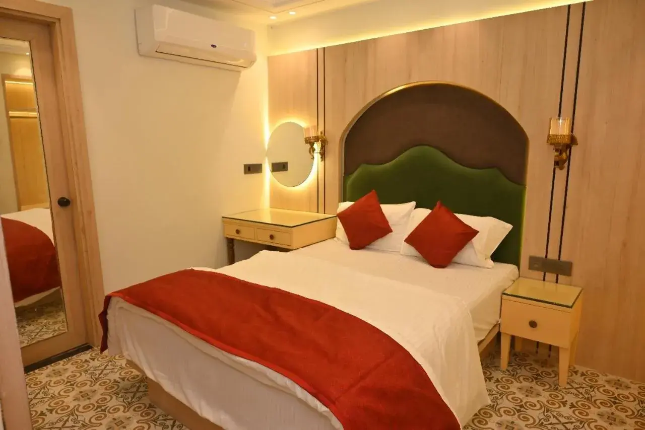 Hotel The Raghavas' Hotel The Raghavas'