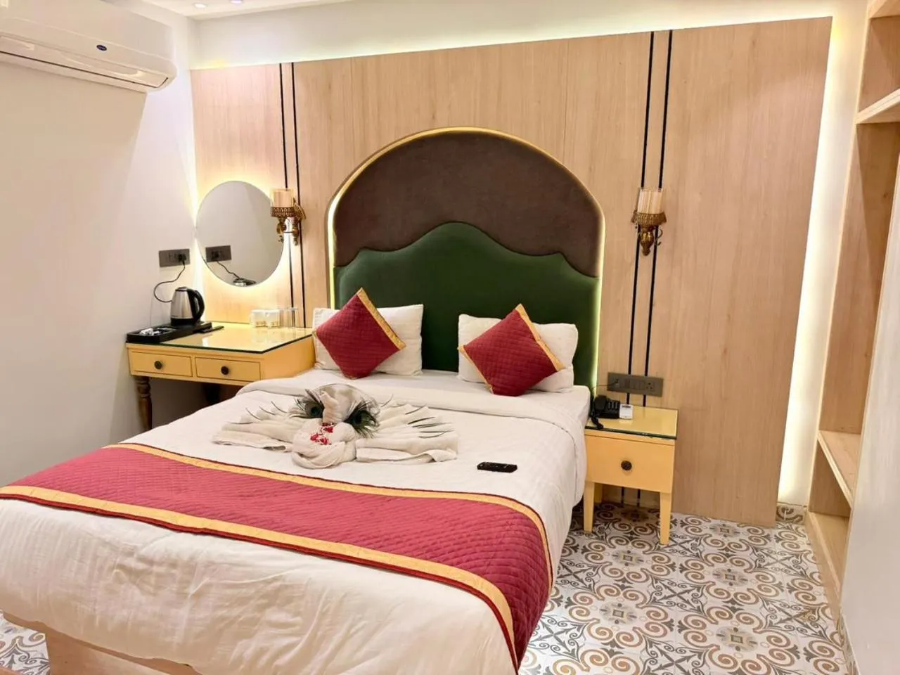 Hotel The Raghavas'