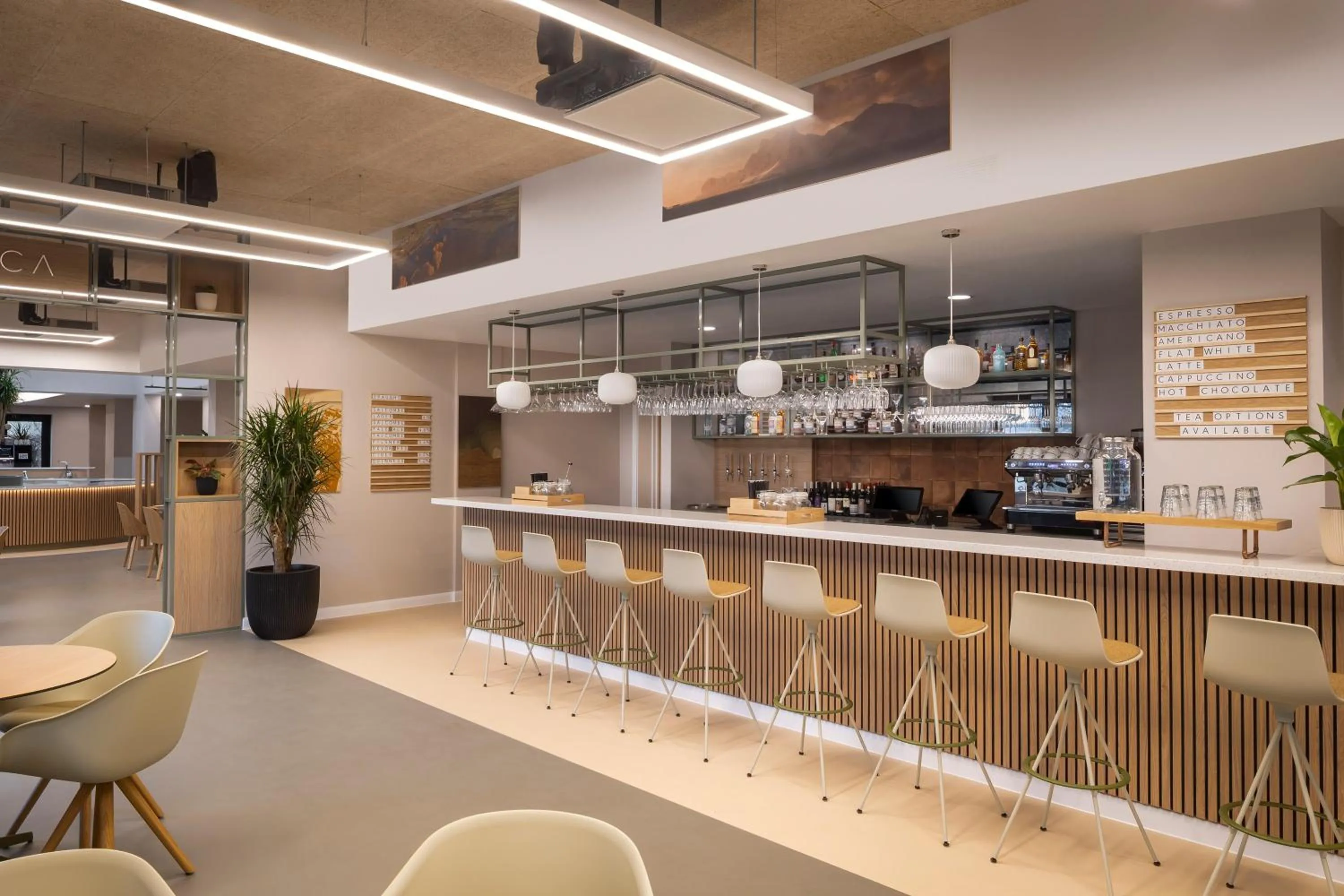 Lounge or bar in voco Zeal Exeter Science Park, by IHG