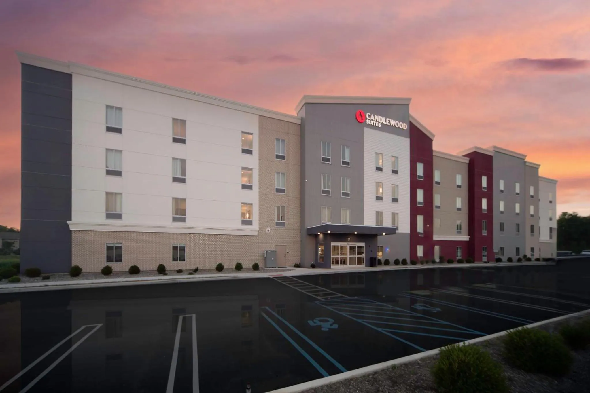 Property building in Candlewood Suites Middletown - Goshen by IHG