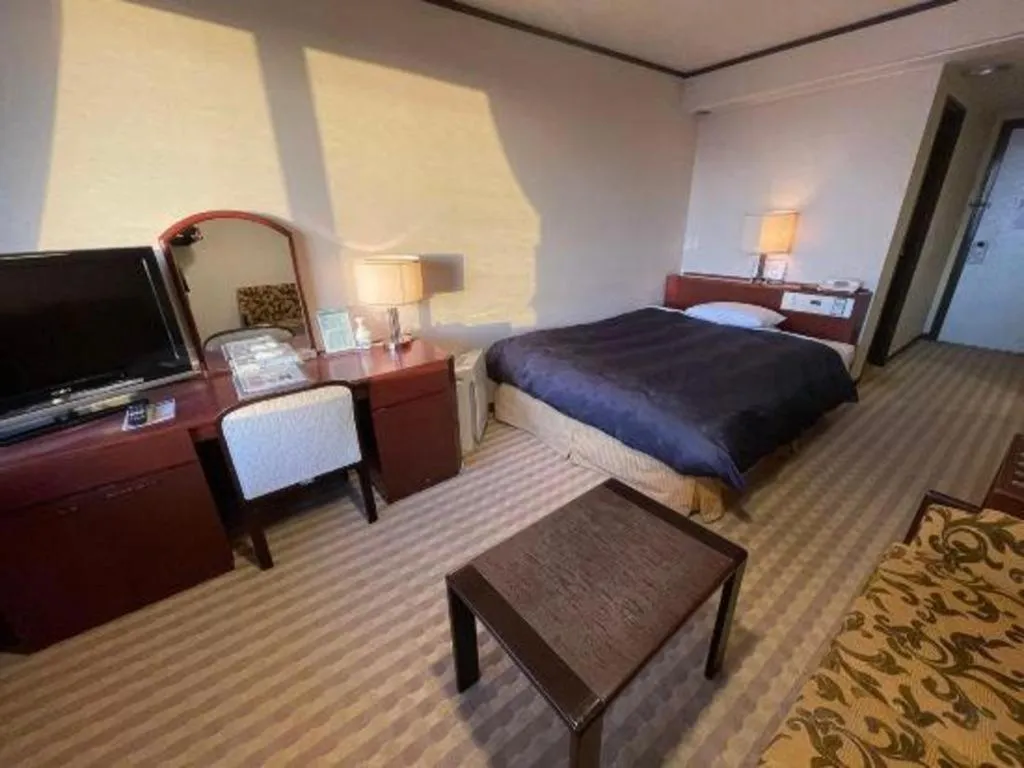 Bed in Gifu Grand Hotel