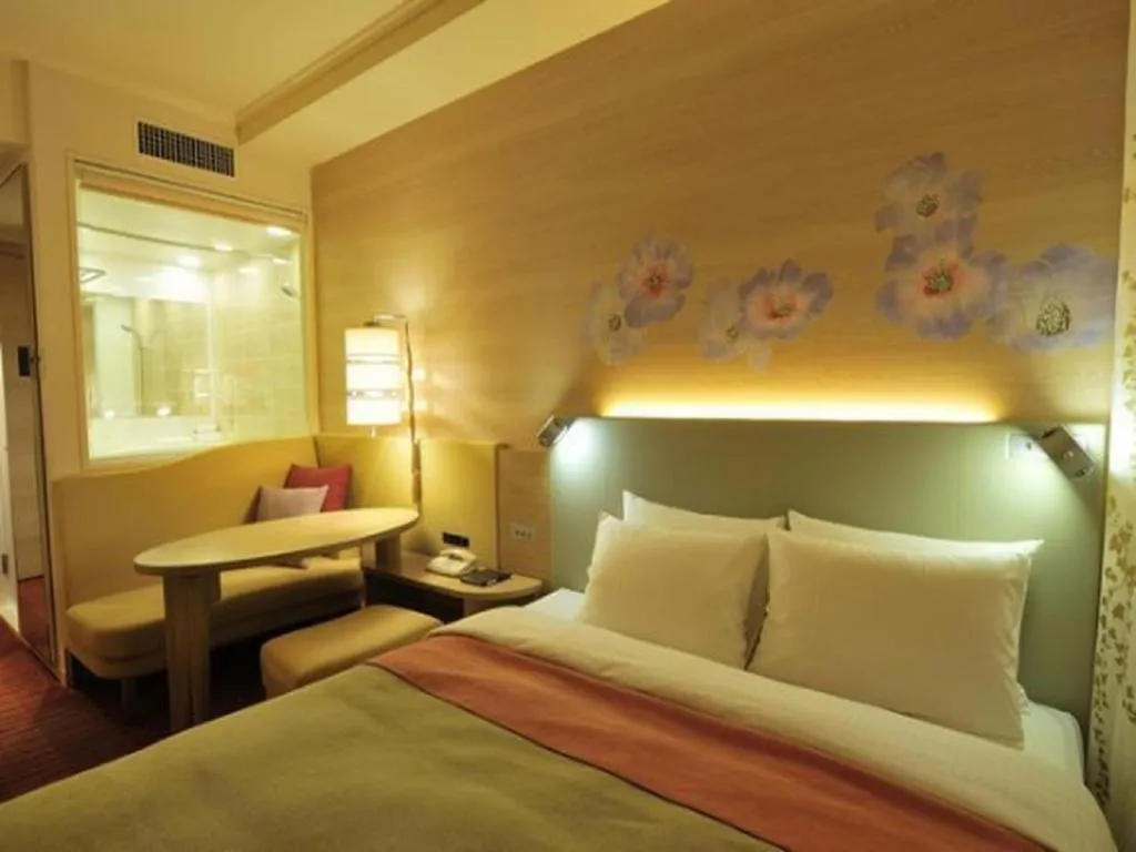 Bed in Kichijoji Dai-ichi Hotel, Tokyo