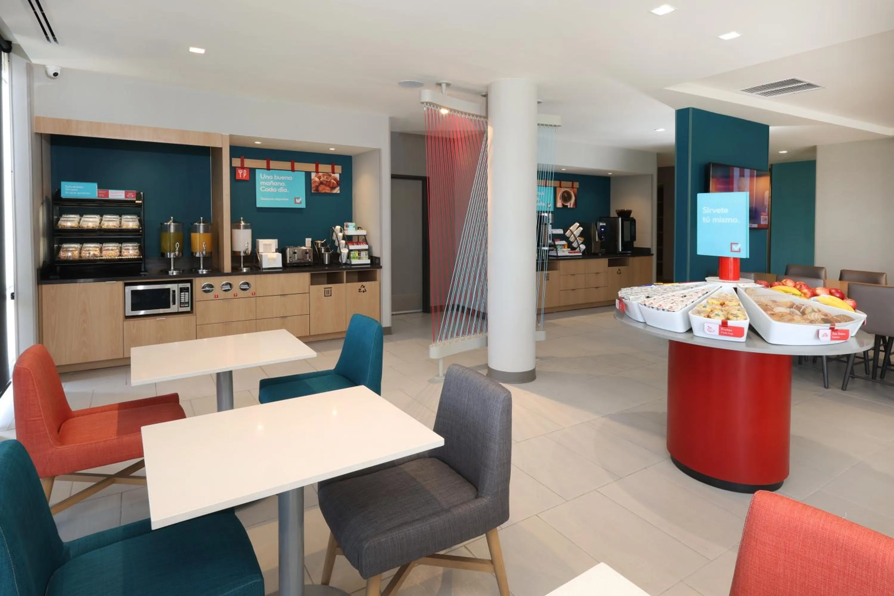 Food and drinks in avid hotel Guadalajara Aeropuerto Norte