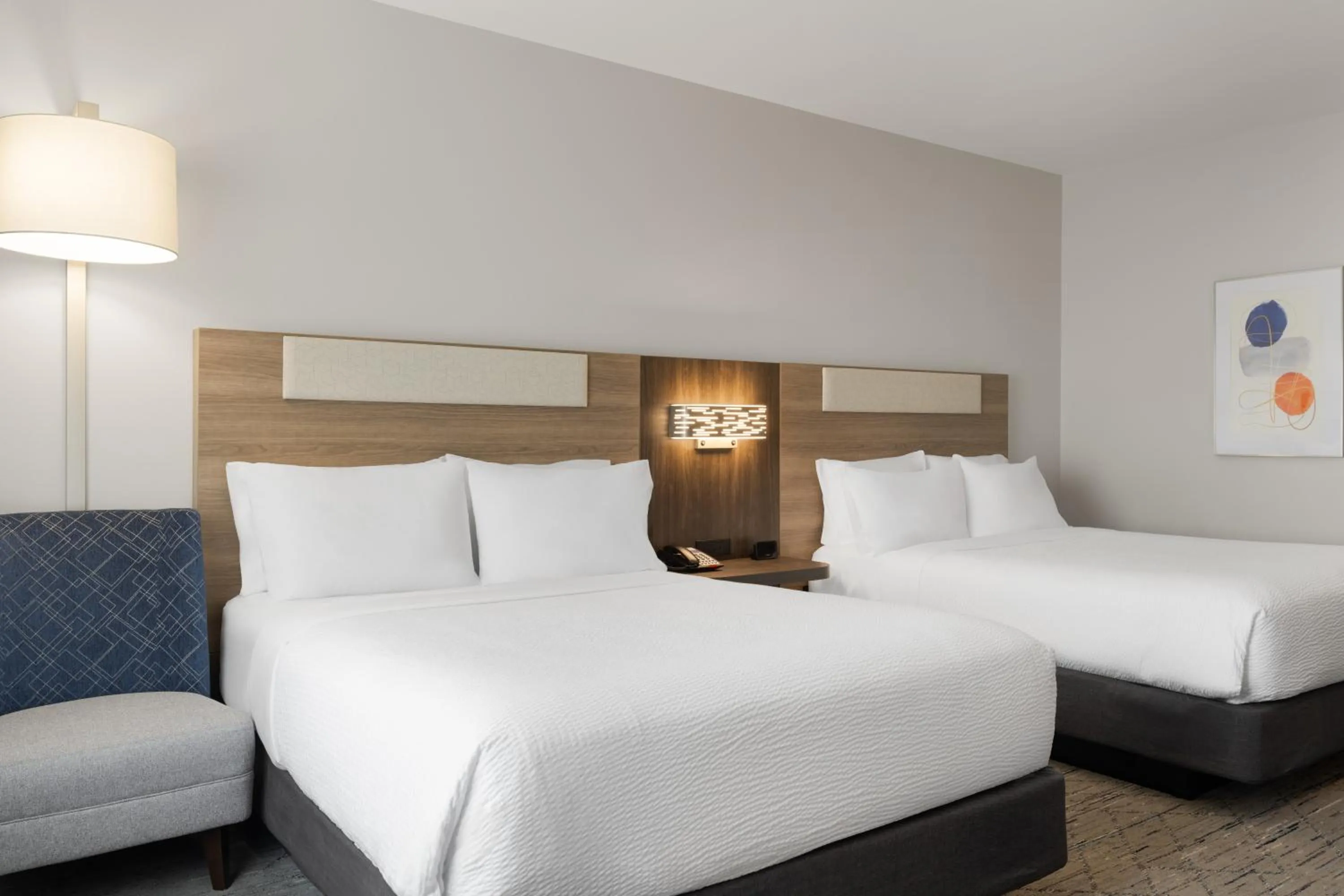 Bed in Holiday Inn Express & Suites Meridian I-20 by IHG