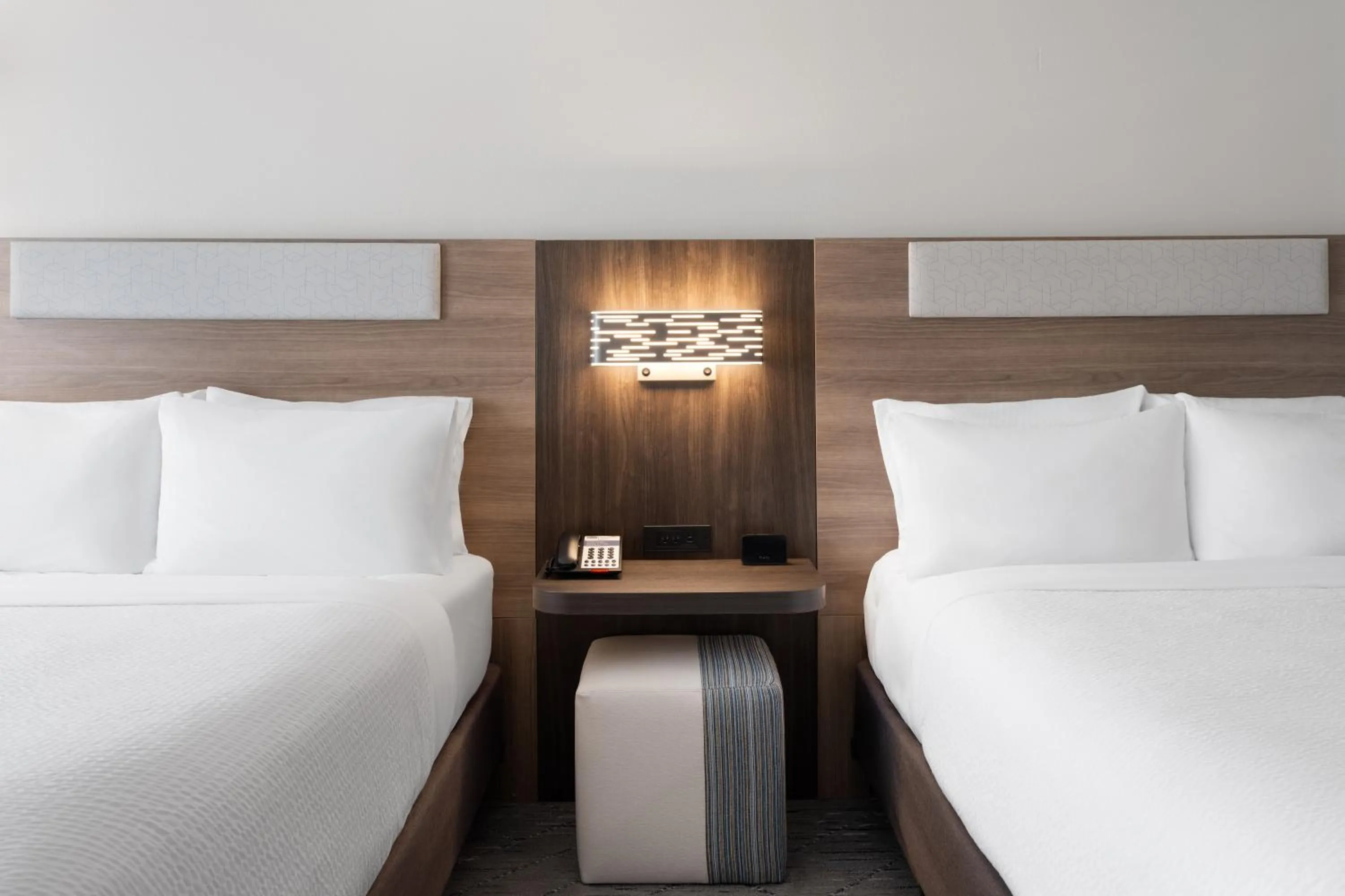 Bed in Holiday Inn Express & Suites Meridian I-20 by IHG