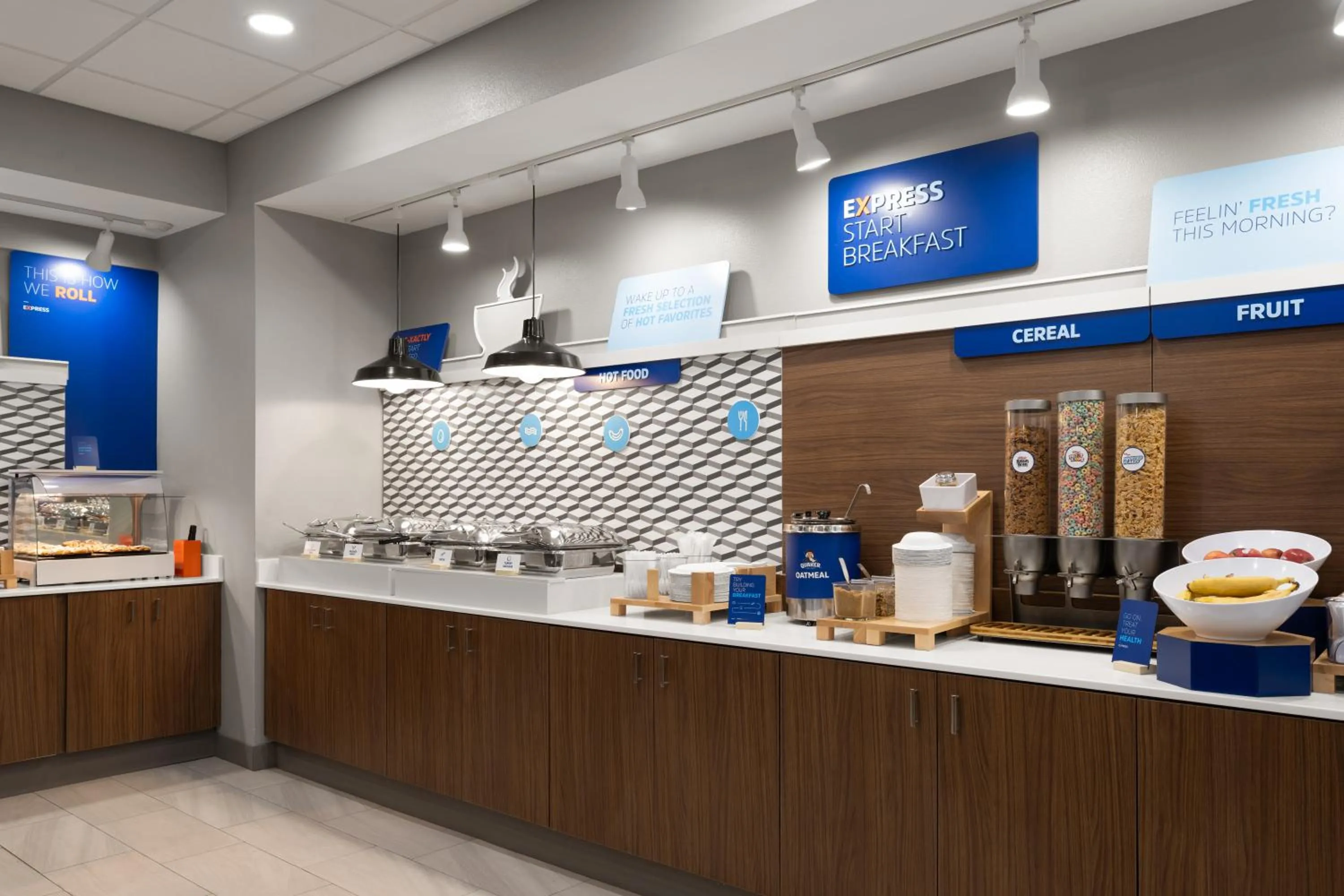 Buffet breakfast in Holiday Inn Express & Suites Meridian I-20 by IHG