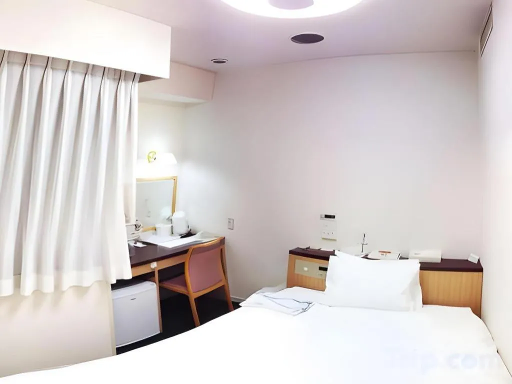 Bed in Pearl Hotel Kawasaki