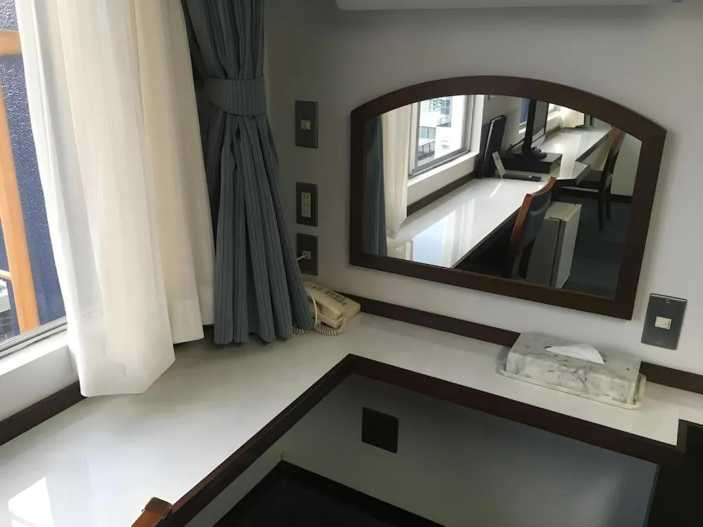 Tokyo Business Hotel