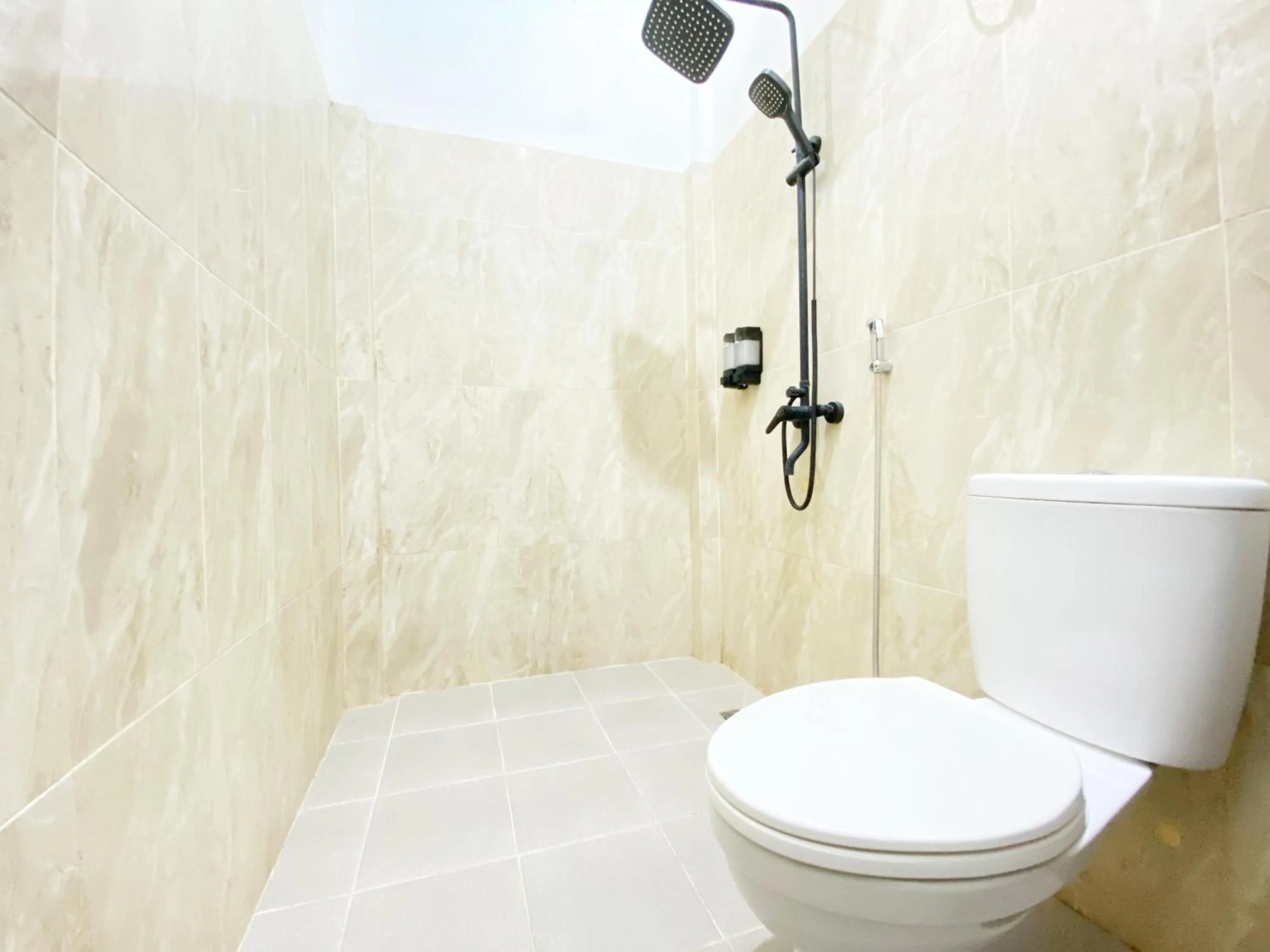 Shower in Bujai Mentawai Griya Hotel