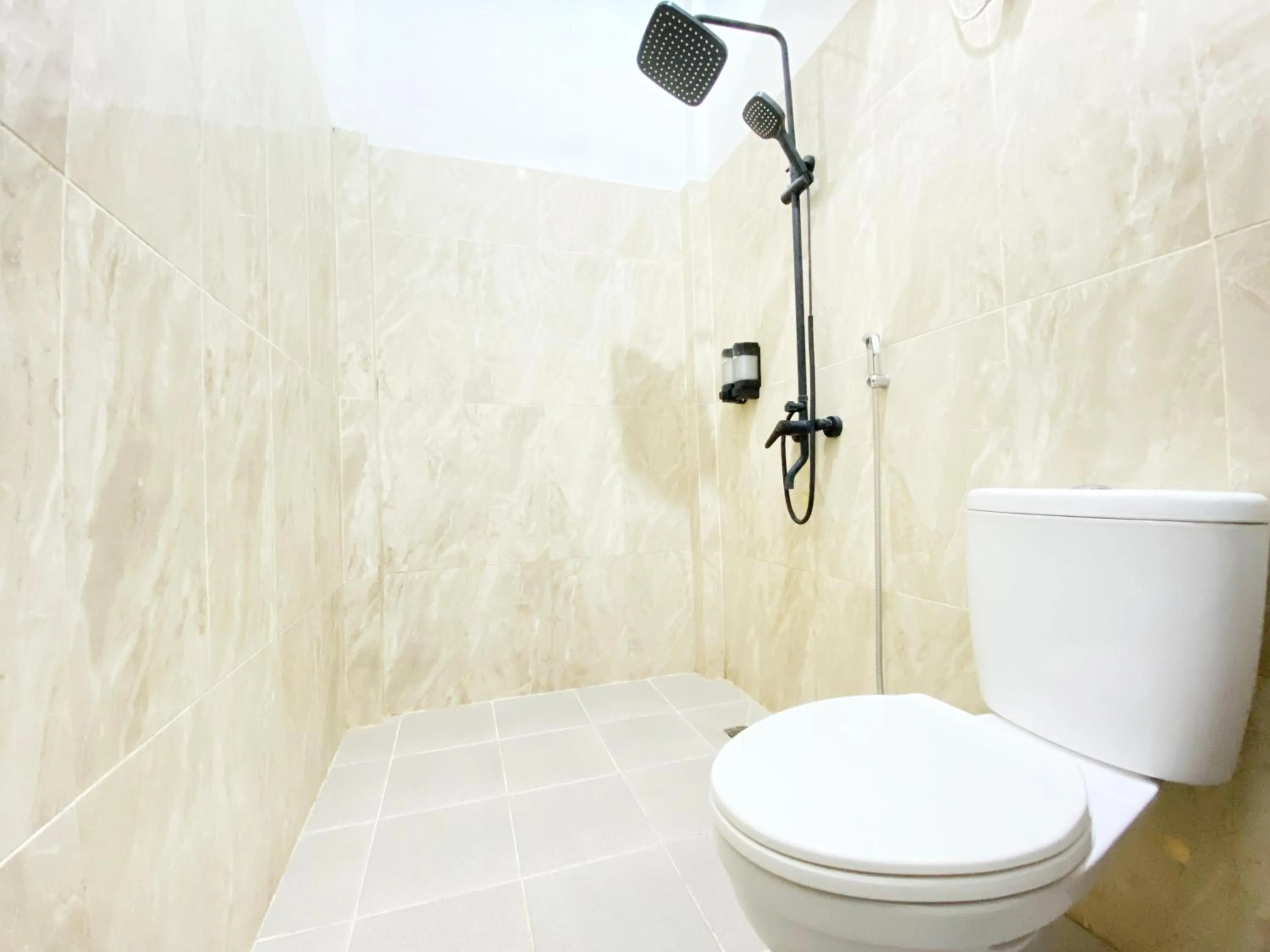 Shower in Bujai Mentawai Griya Hotel