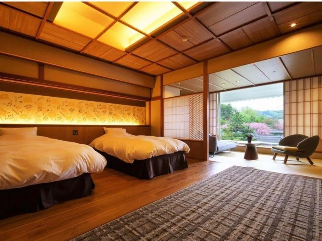Bed in Shiratamano Yu Senkei